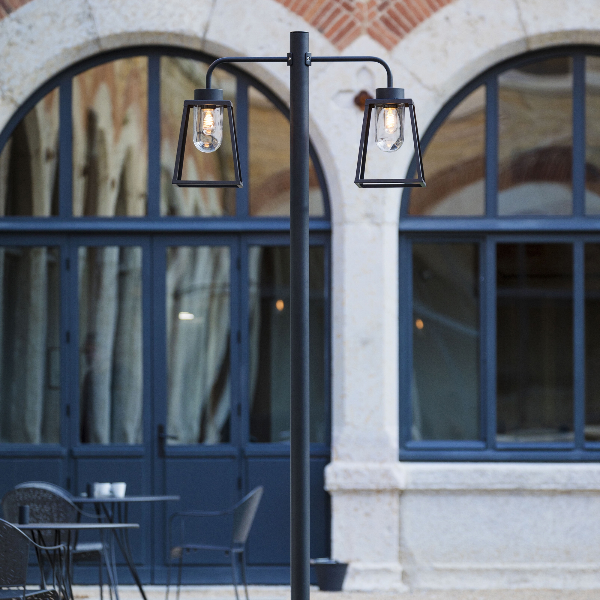 LAMP POSTS