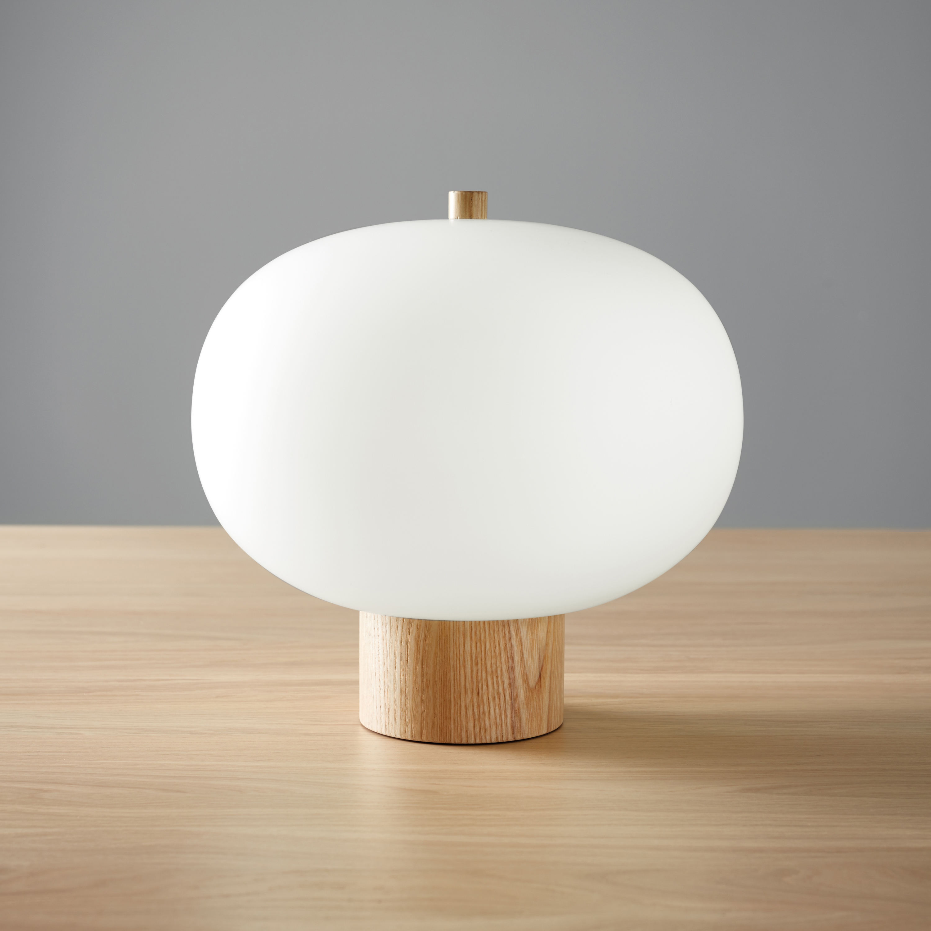 Produkt ilargi Table des Herstellers GROK anzeigen