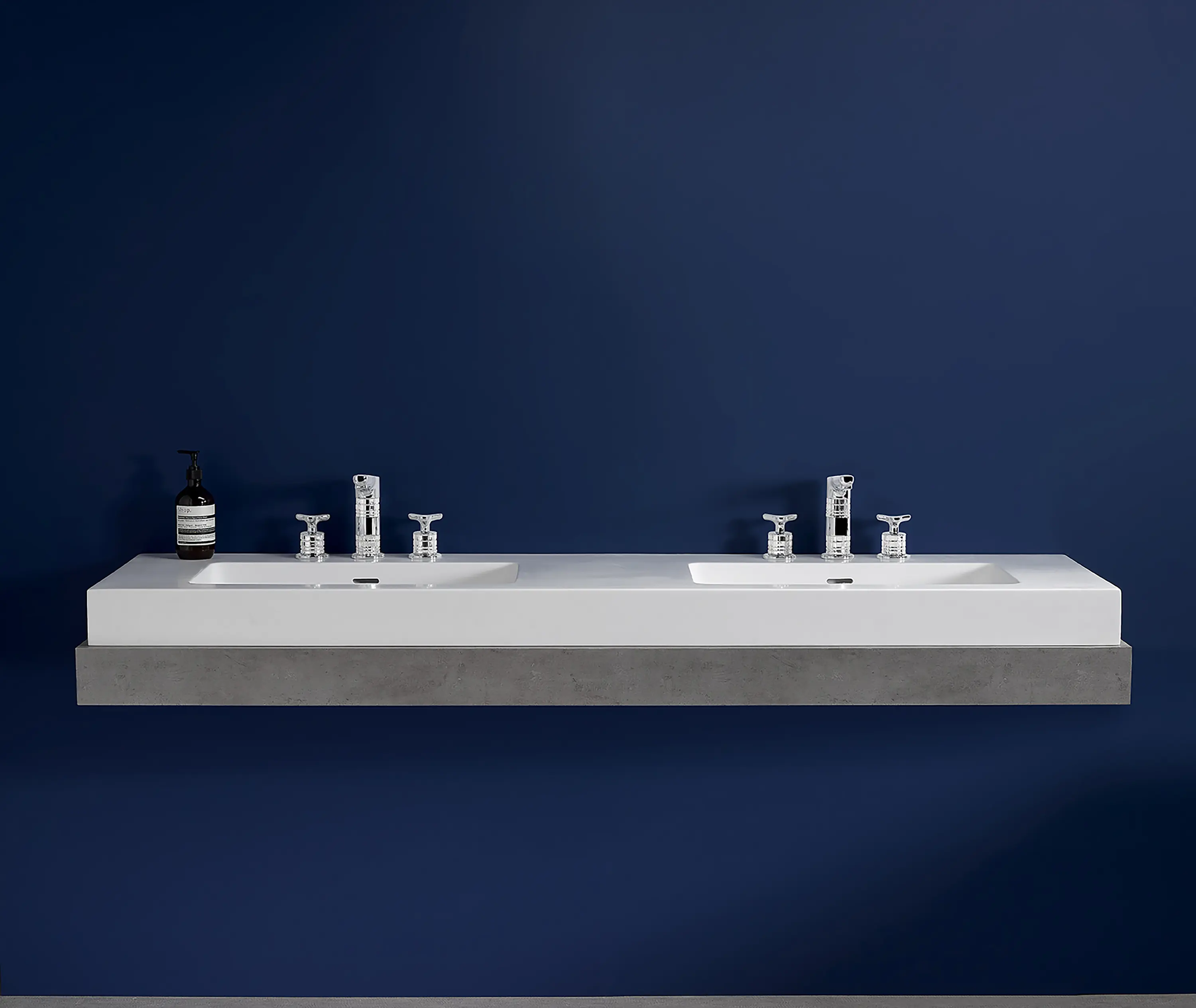 THG Paris - System | Rim mounted 3-hole basin mixer