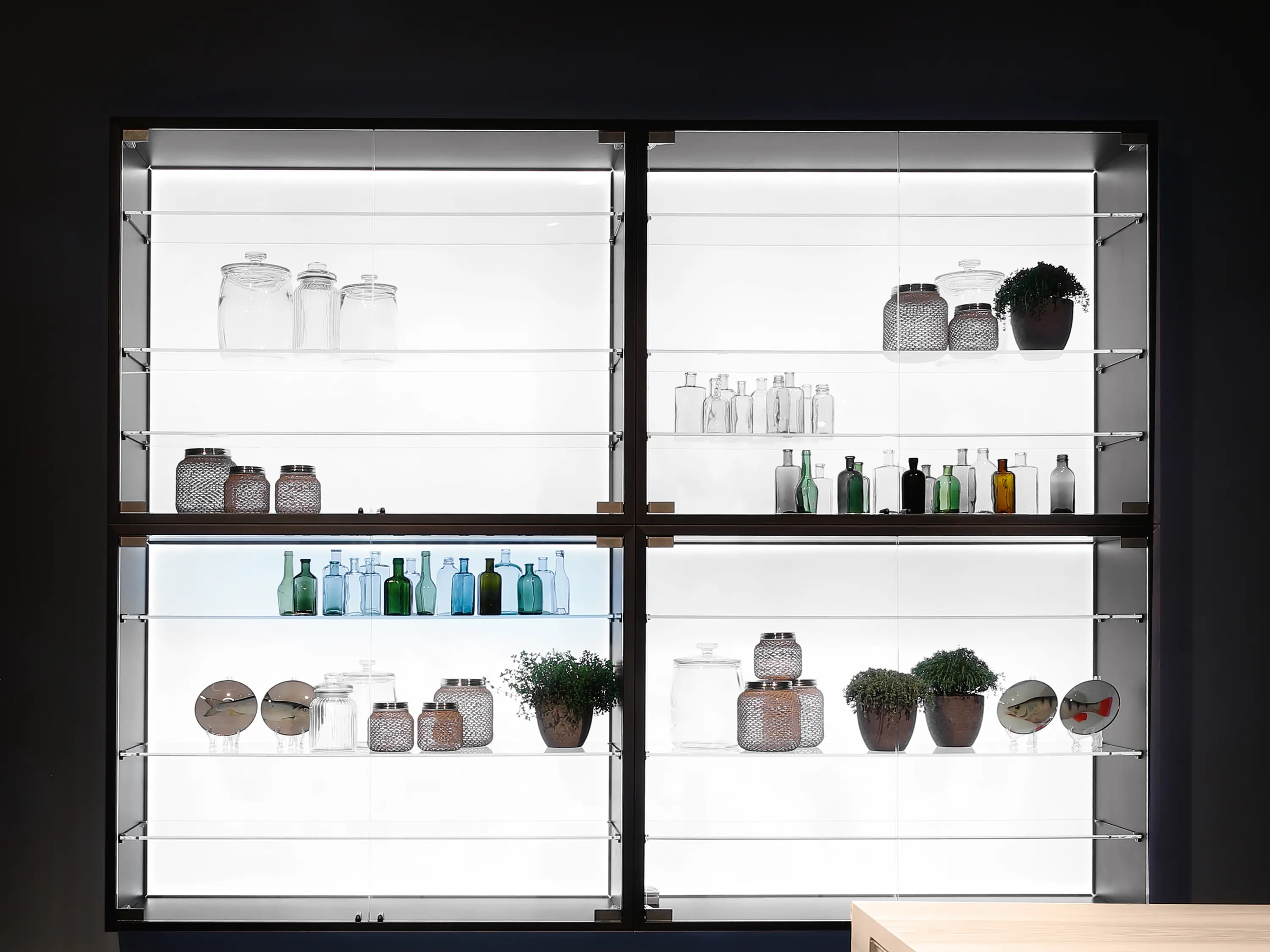 Rossana - Multi-Material Wall Unit