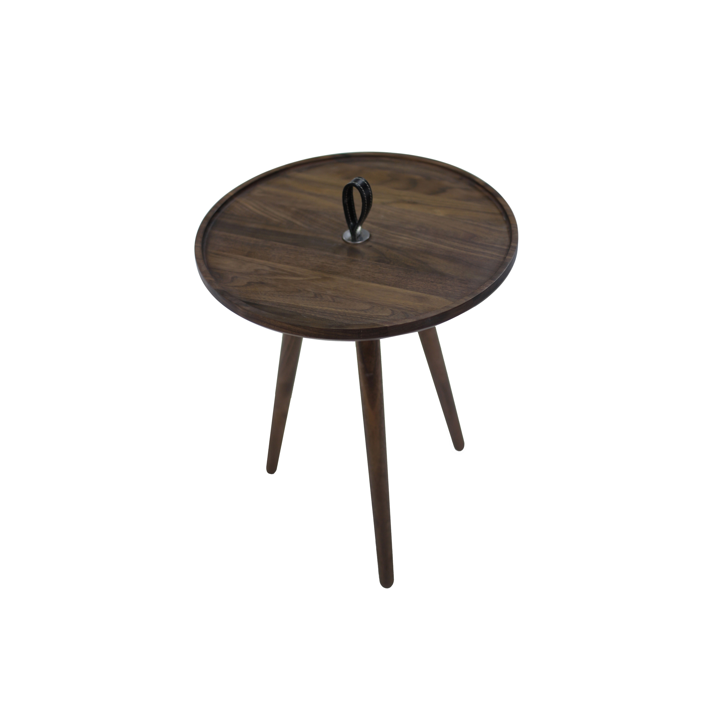 Mostra il prodotto Malin Side Table del produttore Woak