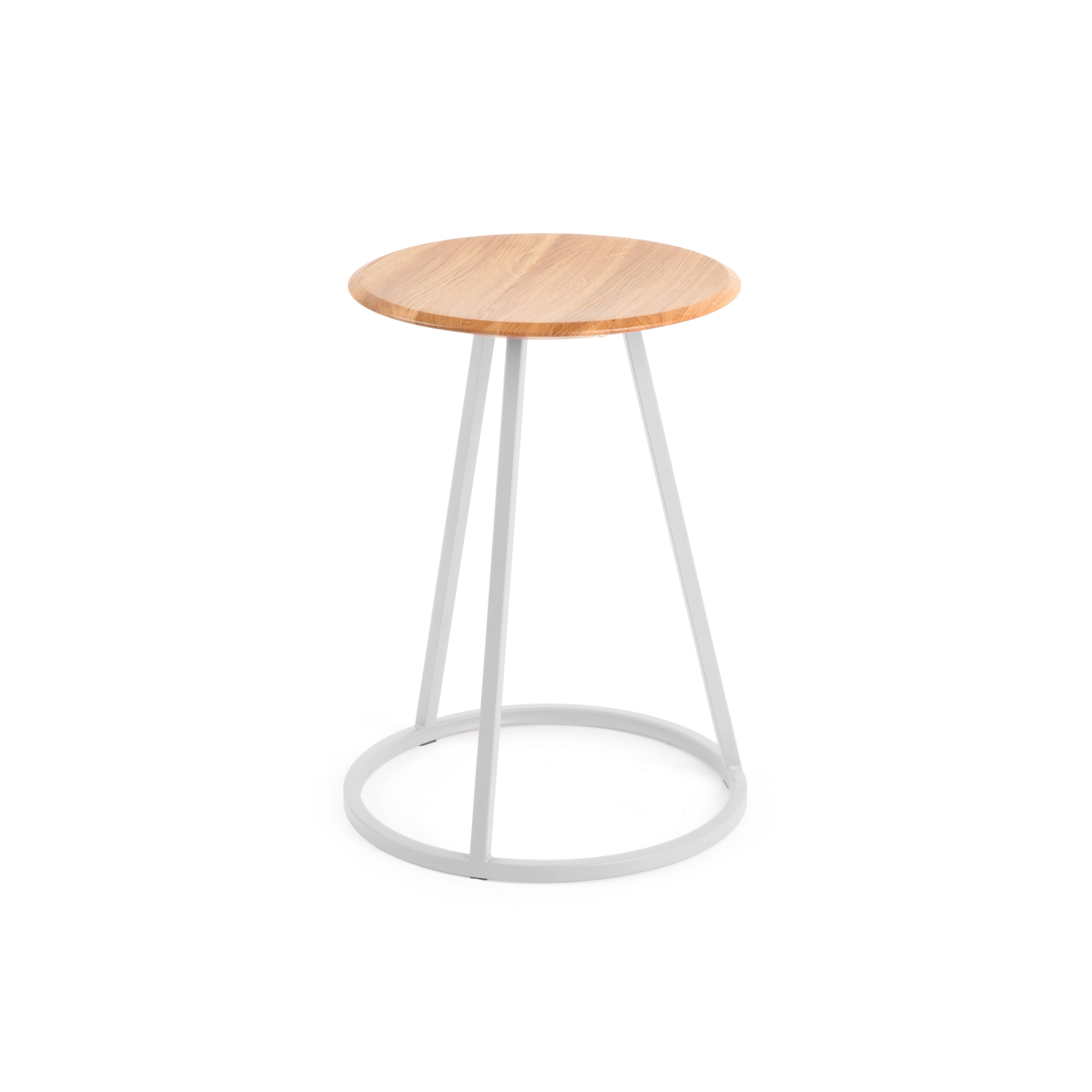 Gustave | Stool oak, light grey mat finishings