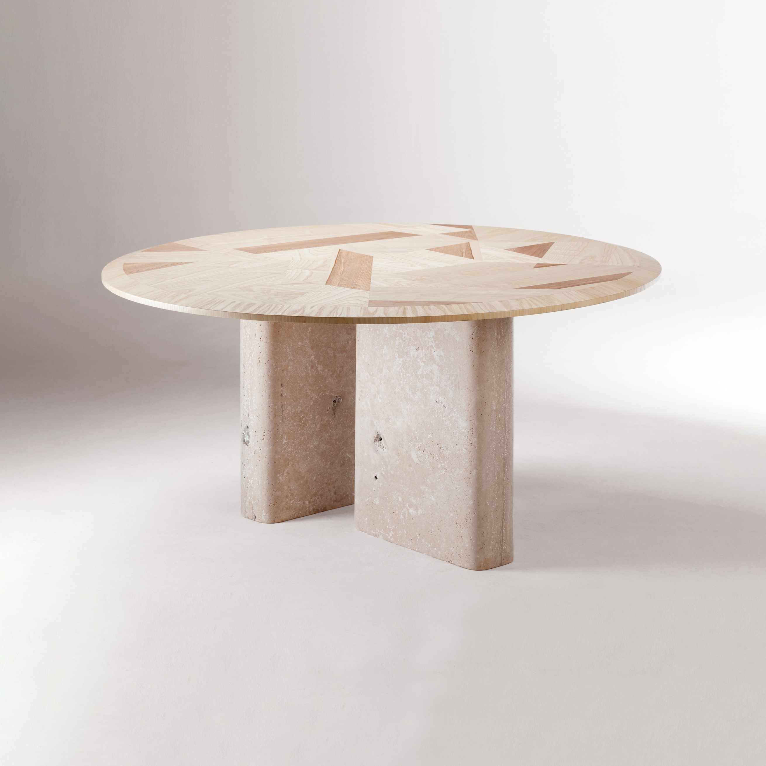 Produkt L'Anamour dinning table des Herstellers Dooq anzeigen