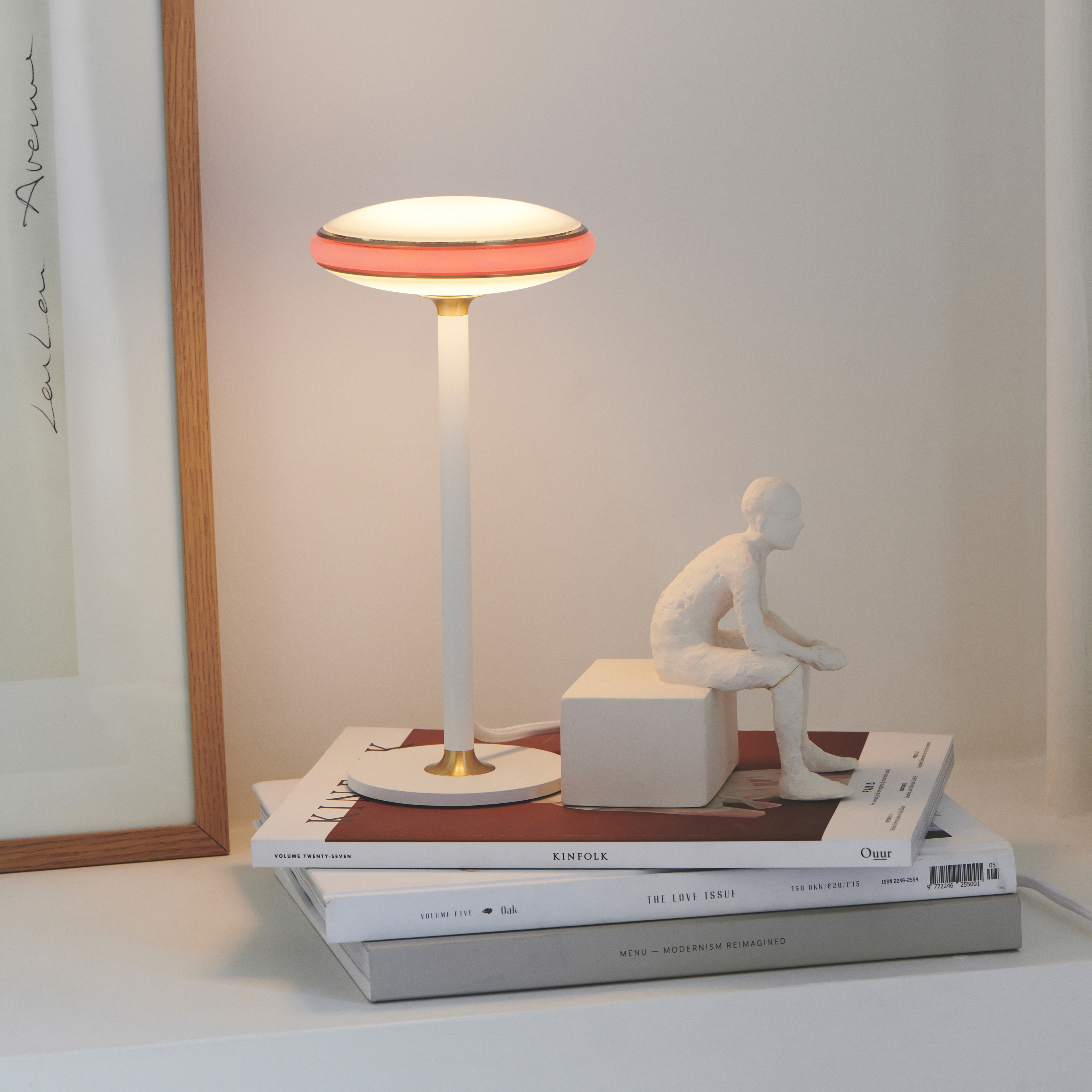 TABLE LAMP