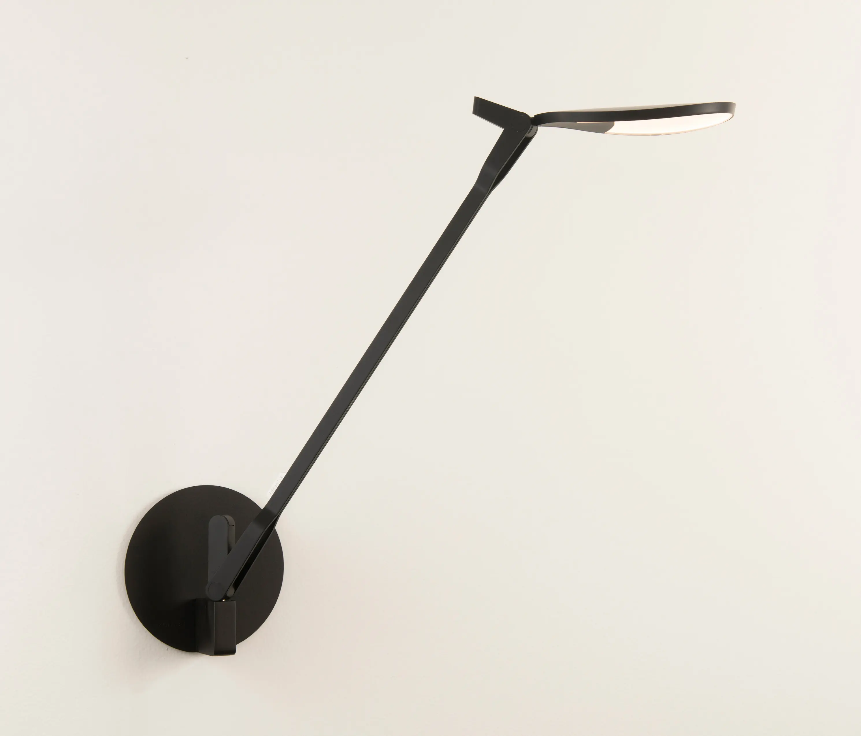Koncept - Splitty with hardwire wall mount, Matte Black