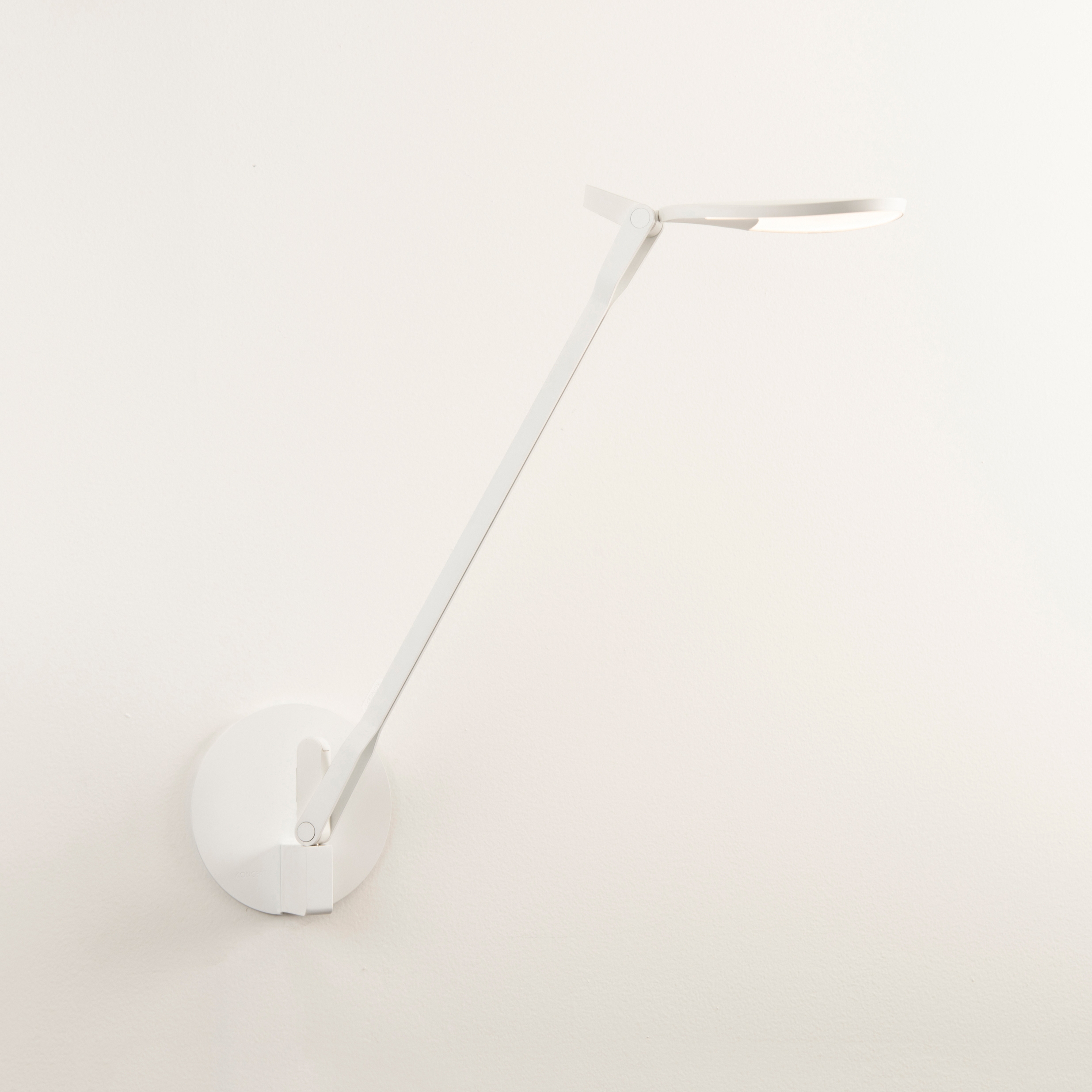 Splitty with hardwire wall mount, Matte White