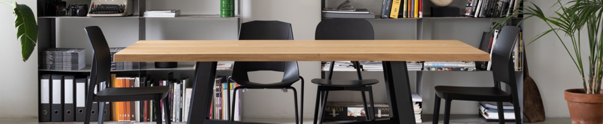 Discover the world of manufacturer Pointhouse