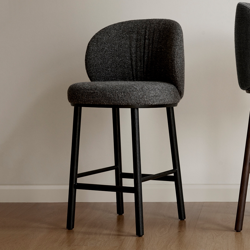 Display product Ovata counter stool from manufacturer Wendelbo