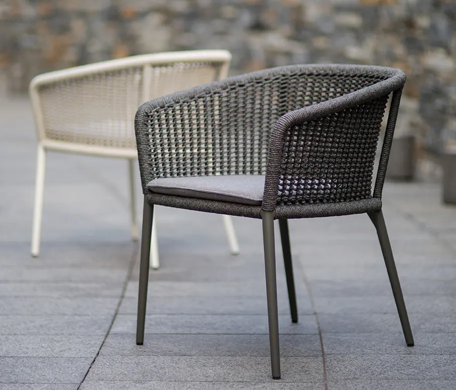 JANUS et Cie - KNOT COCKTAIL TABLE ROUND 99
