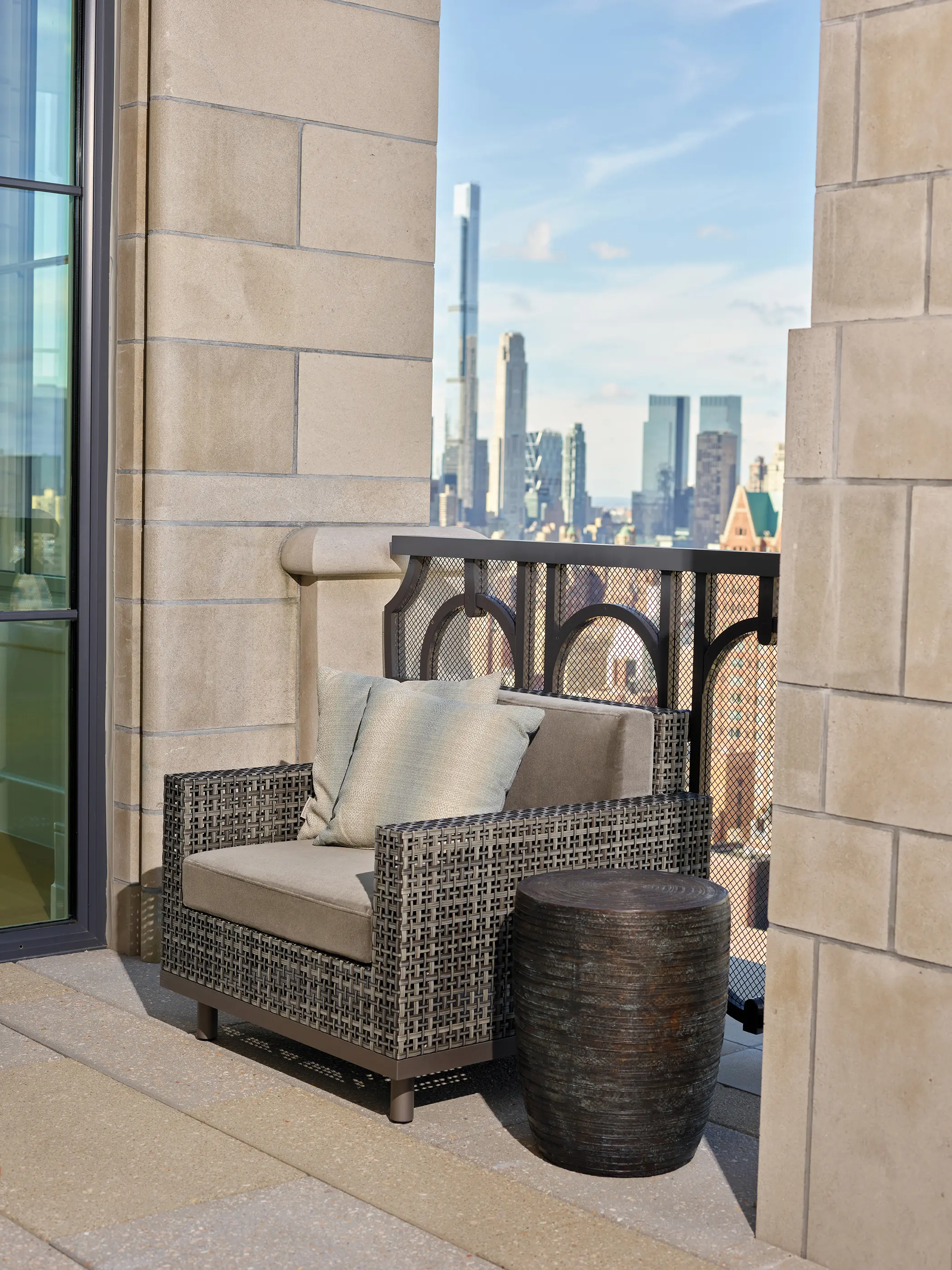 JANUS et Cie - Boxwood Lounge Chair