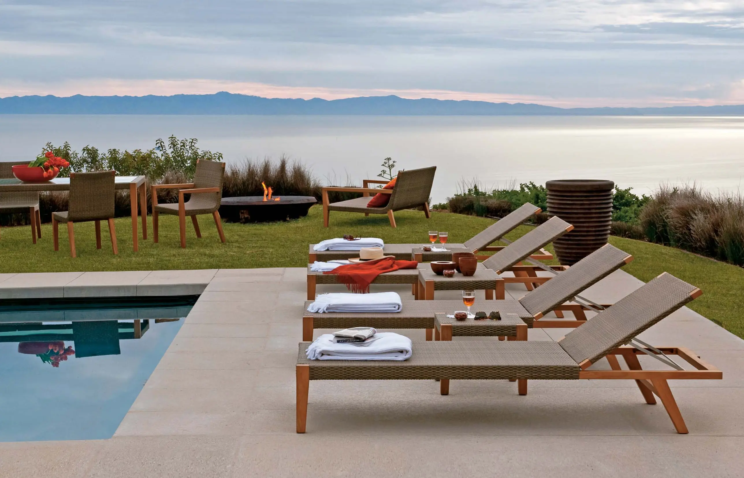 JANUS et Cie - QUINTA TEAK / WOVEN TRAY