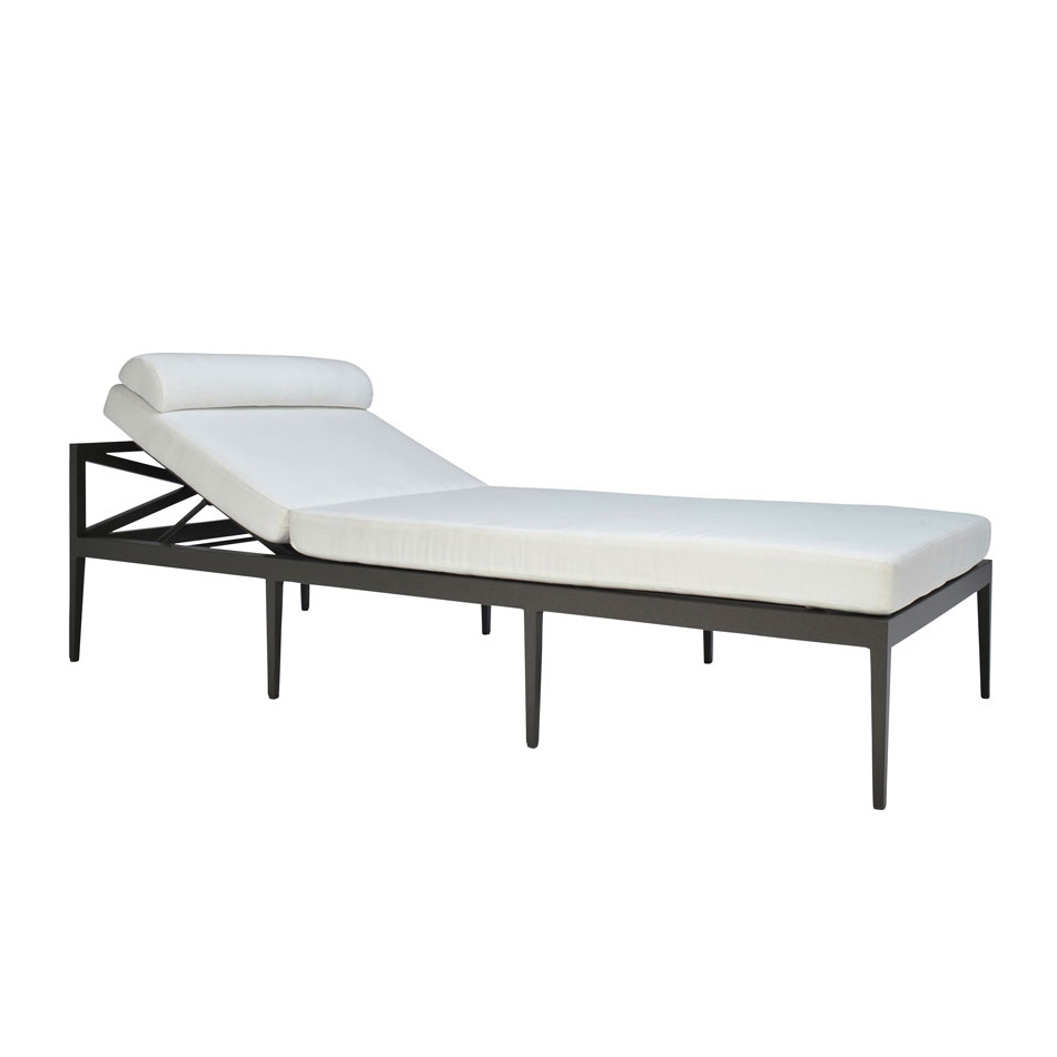 AZIMUTH CROSS CHAISE LOUNGE
