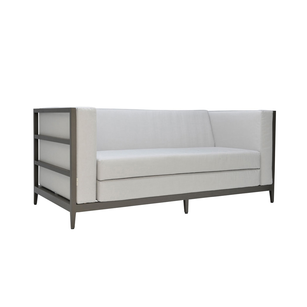 Afficher le produit AZIMUTH LINEAR CLUB SOFA 2 SEAT du fabricant JANUS et Cie