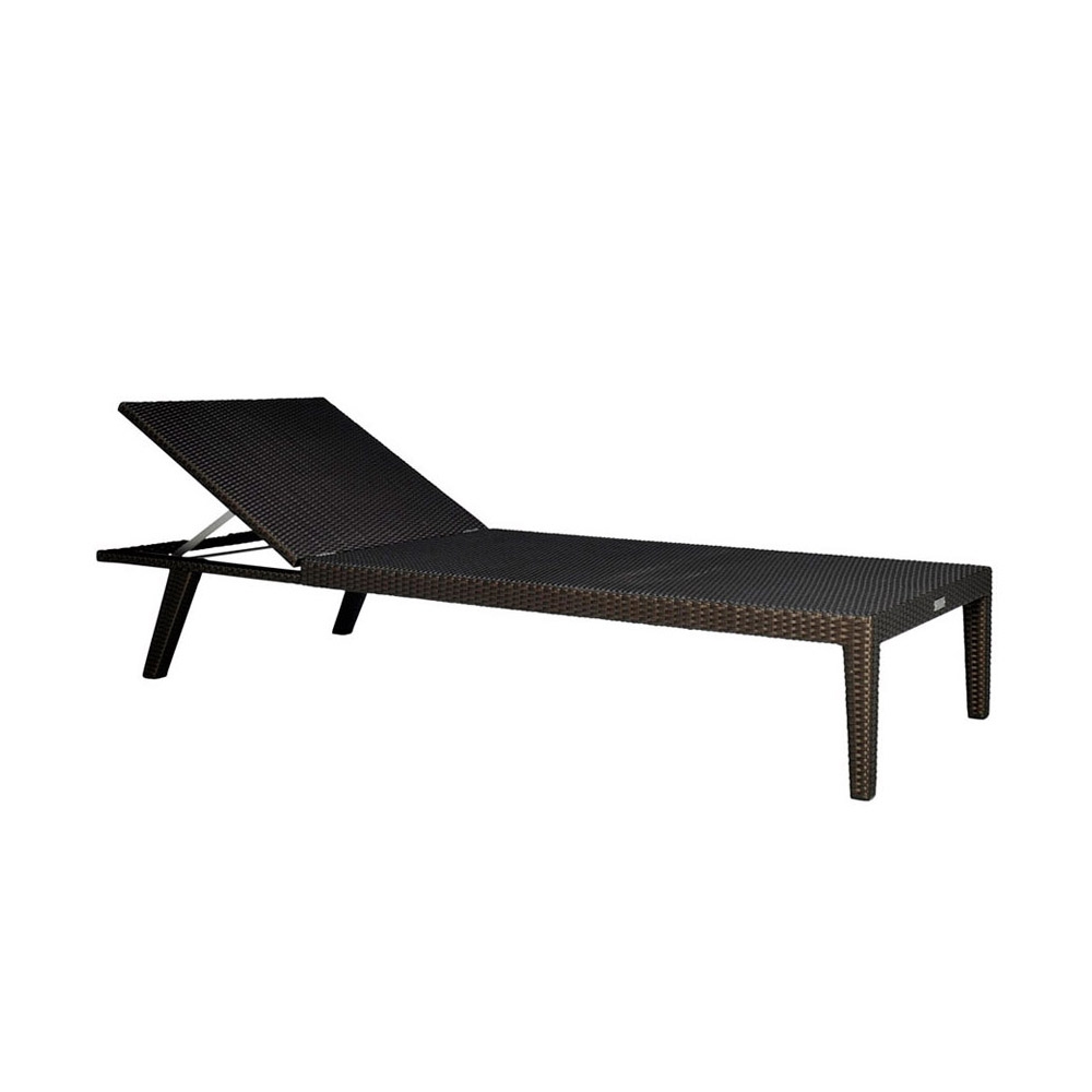 Display product QUINTA FULLY WOVEN CHAISE LOUNGE from manufacturer JANUS et Cie