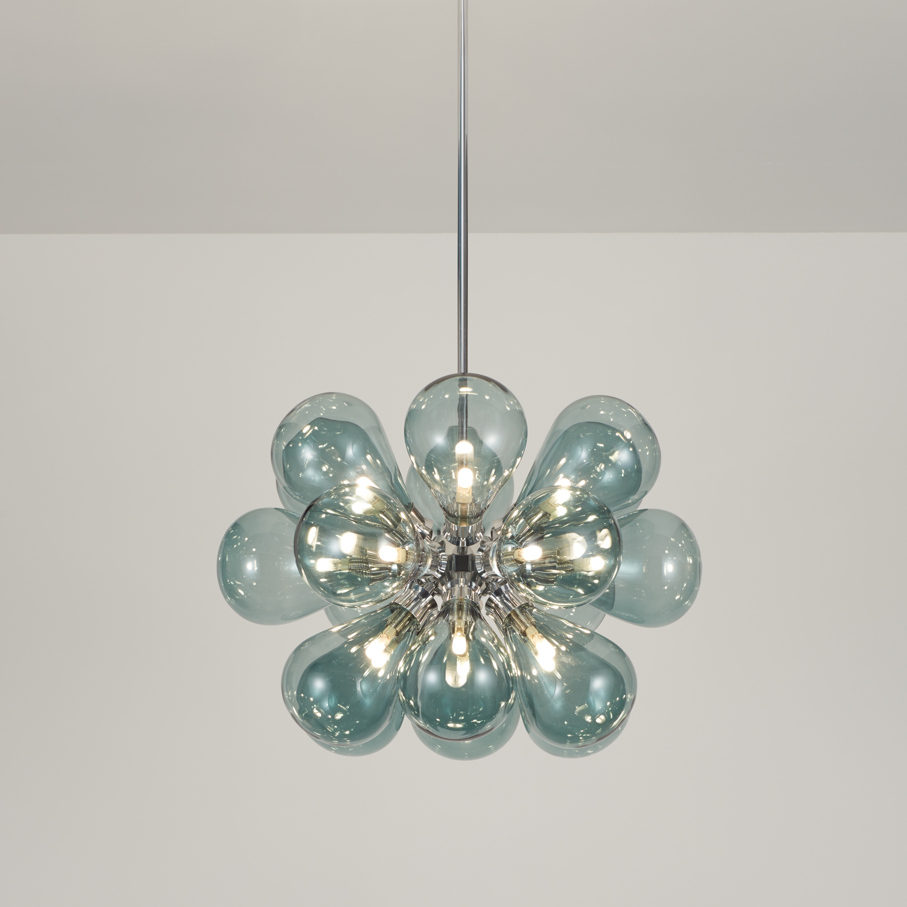 Display product Cintola Maxi Pendant polished aluminium from manufacturer Tom Kirk Lighting