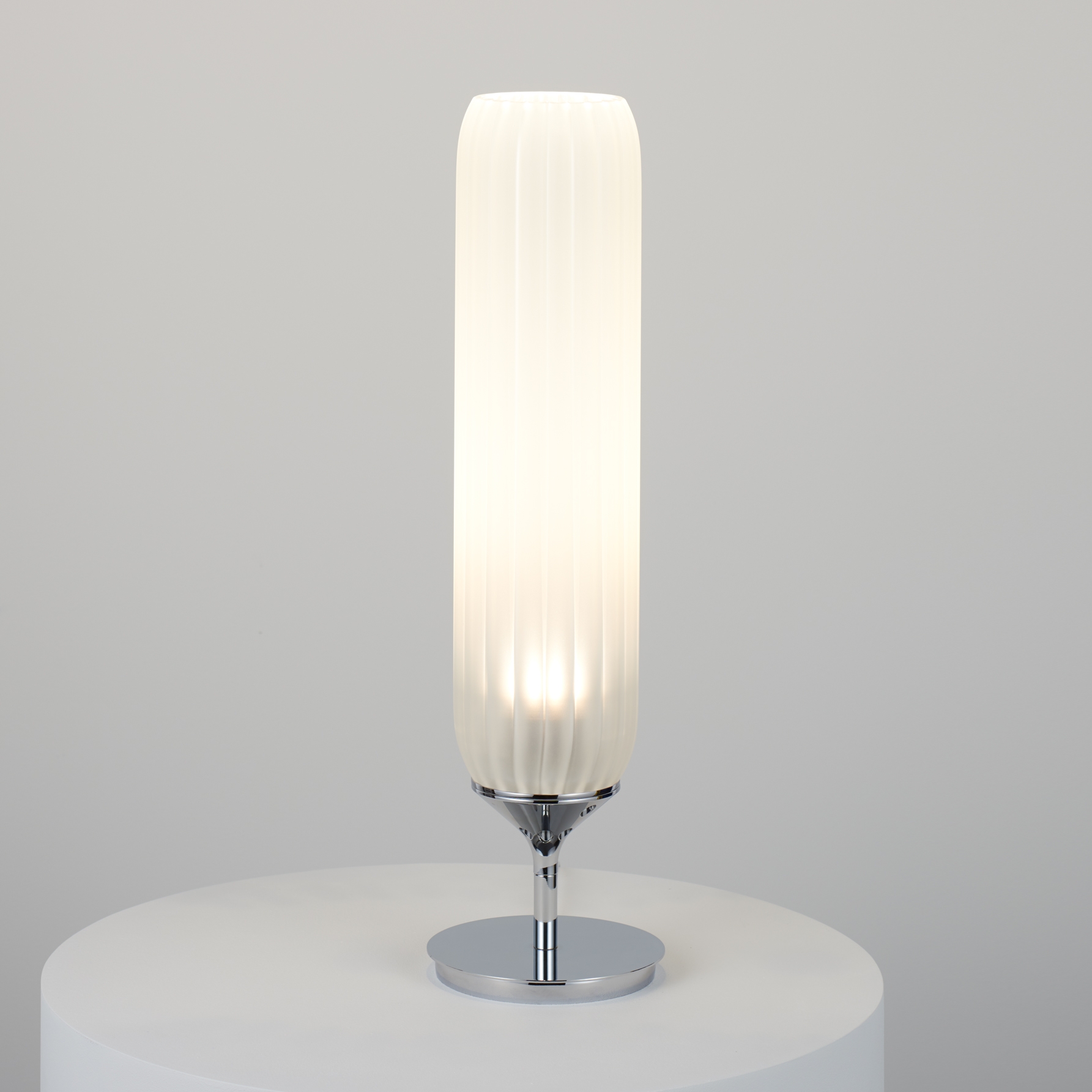 Pod Table Light polished chrome