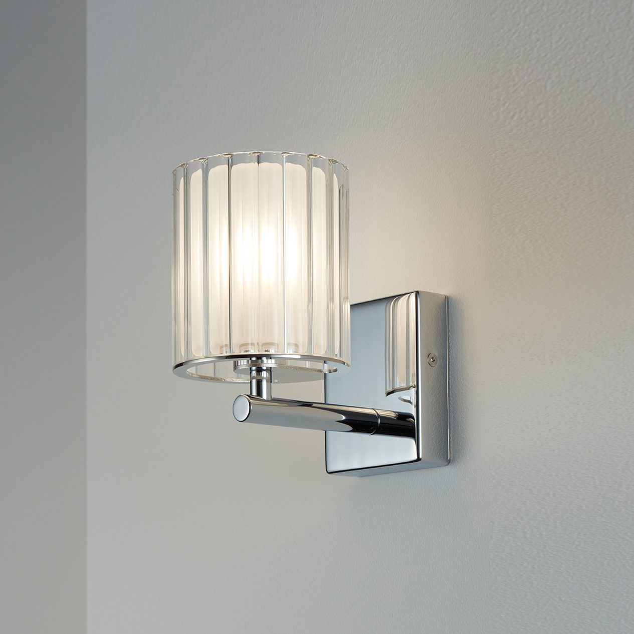 Display product Flute Wall Light IP44 polished chrome from manufacturer Tom Kirk Lighting
