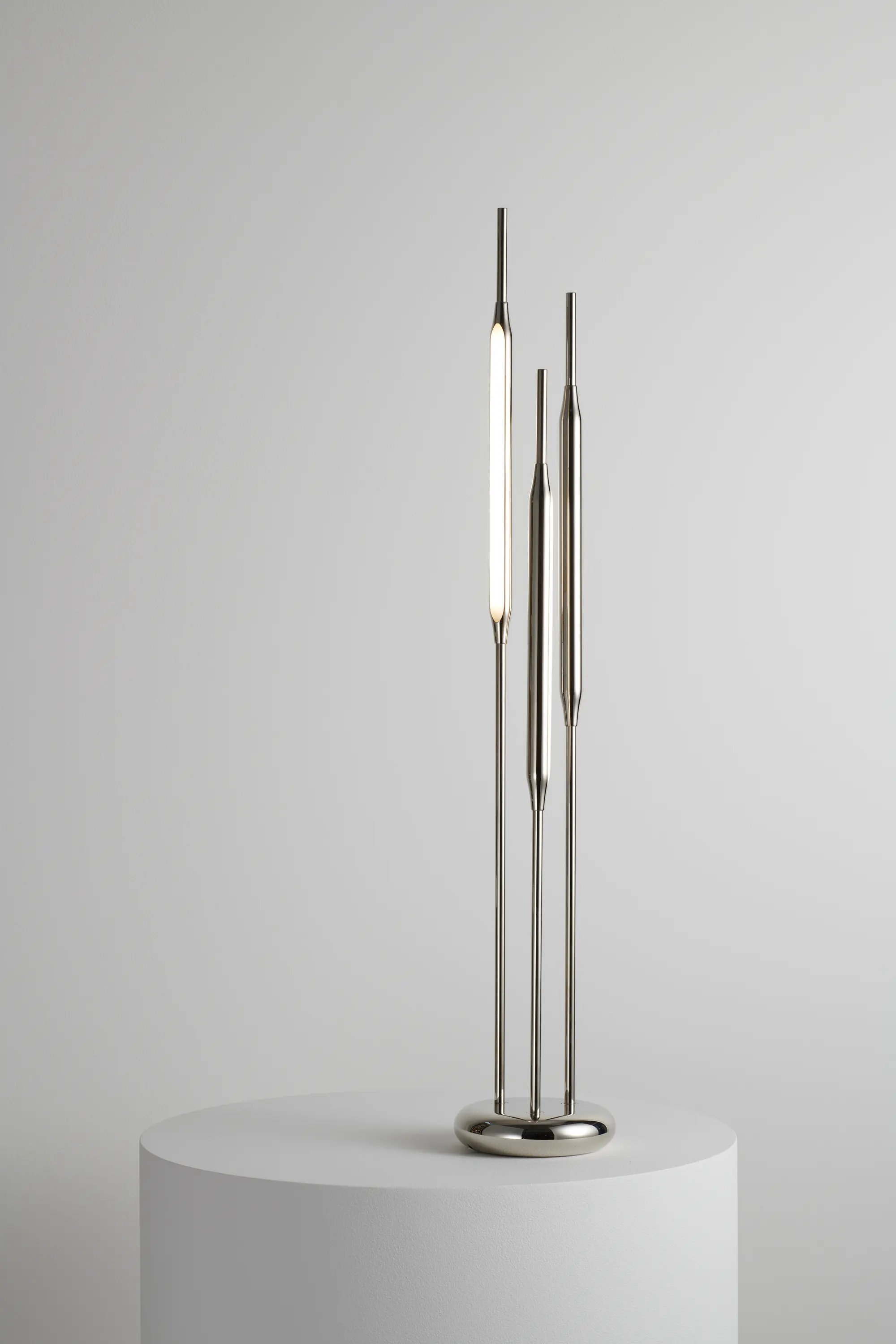 Tom Kirk Lighting - Reed Table Light large polished nickel