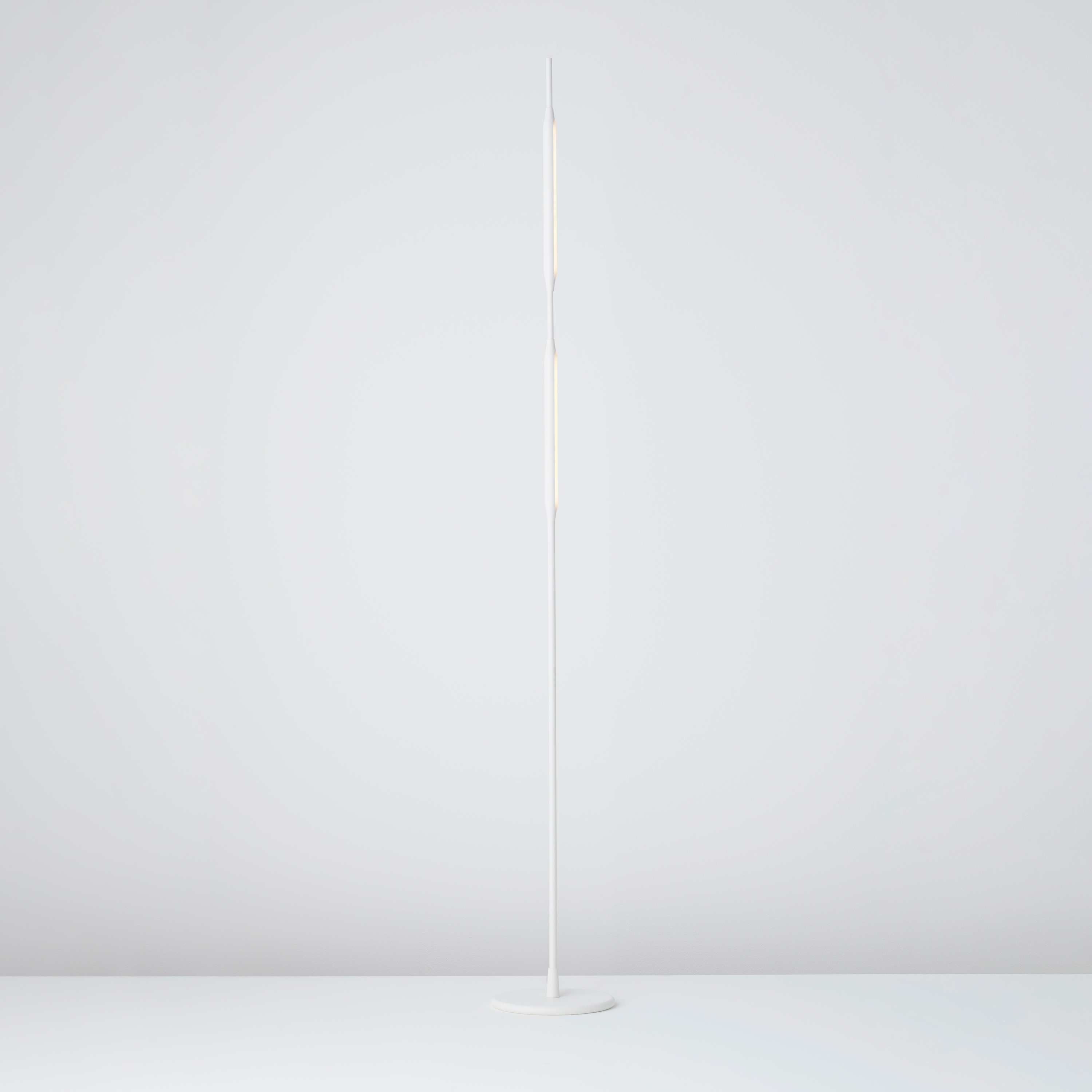 Reed Floor Light matt-white powdercoat