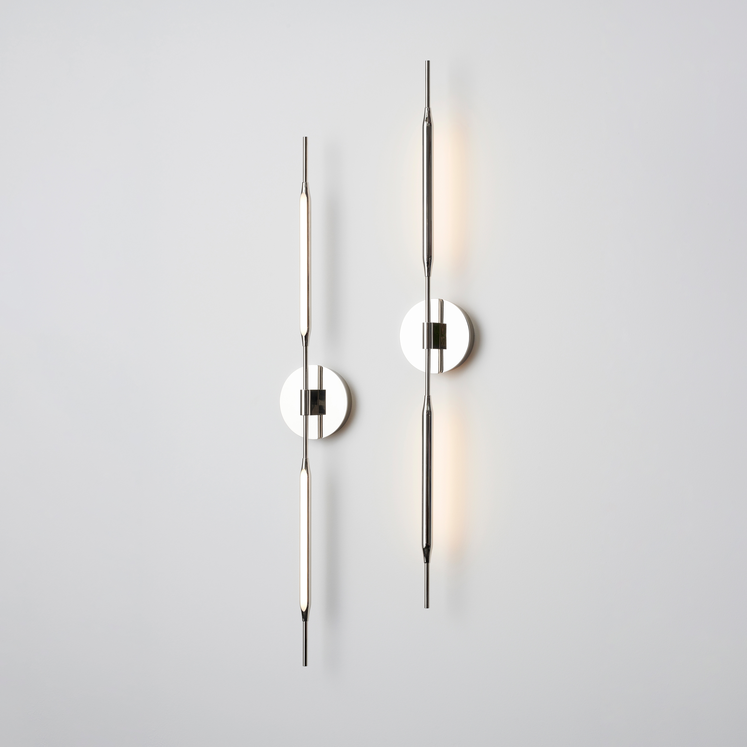 Mostra il prodotto Reed Wall Light polished nickel del produttore Tom Kirk Lighting