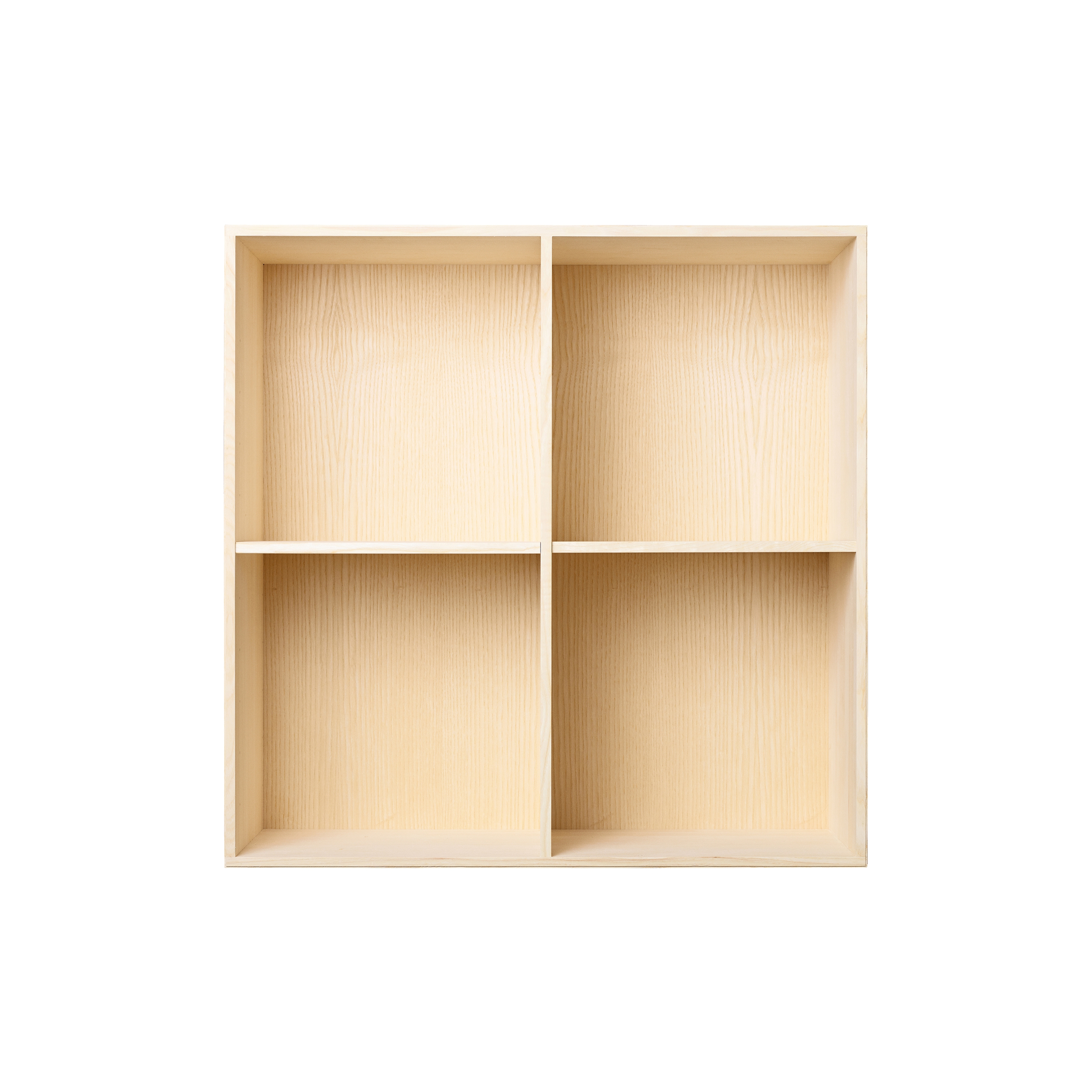 Mostra il prodotto Bookcase Solid Ash Full-Size M30 del produttore ATBO Furniture A/S
