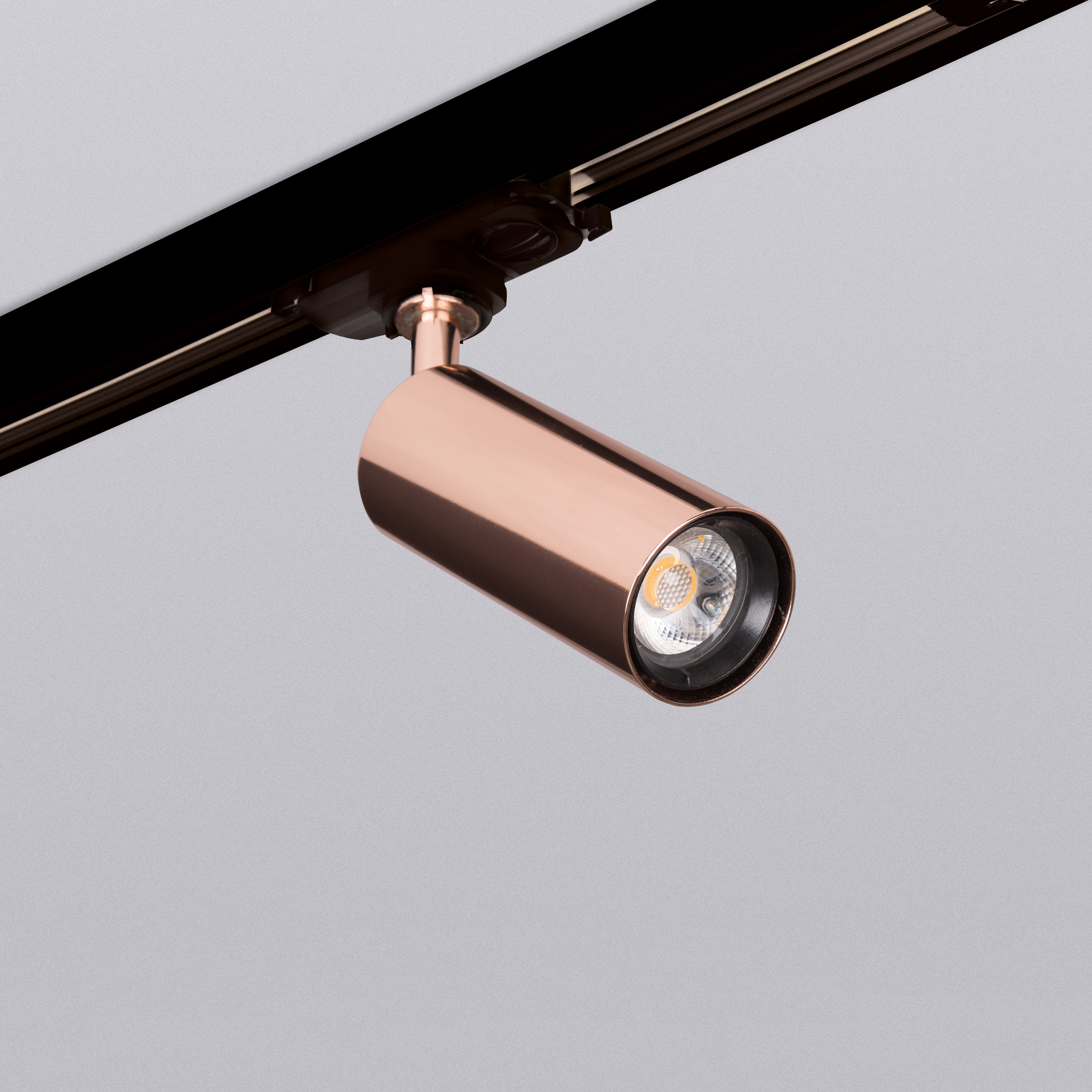 Mostra il prodotto K S/220 Track del produttore Ilmas