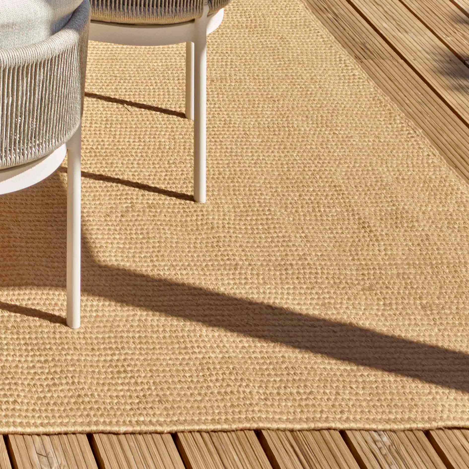 RUGS