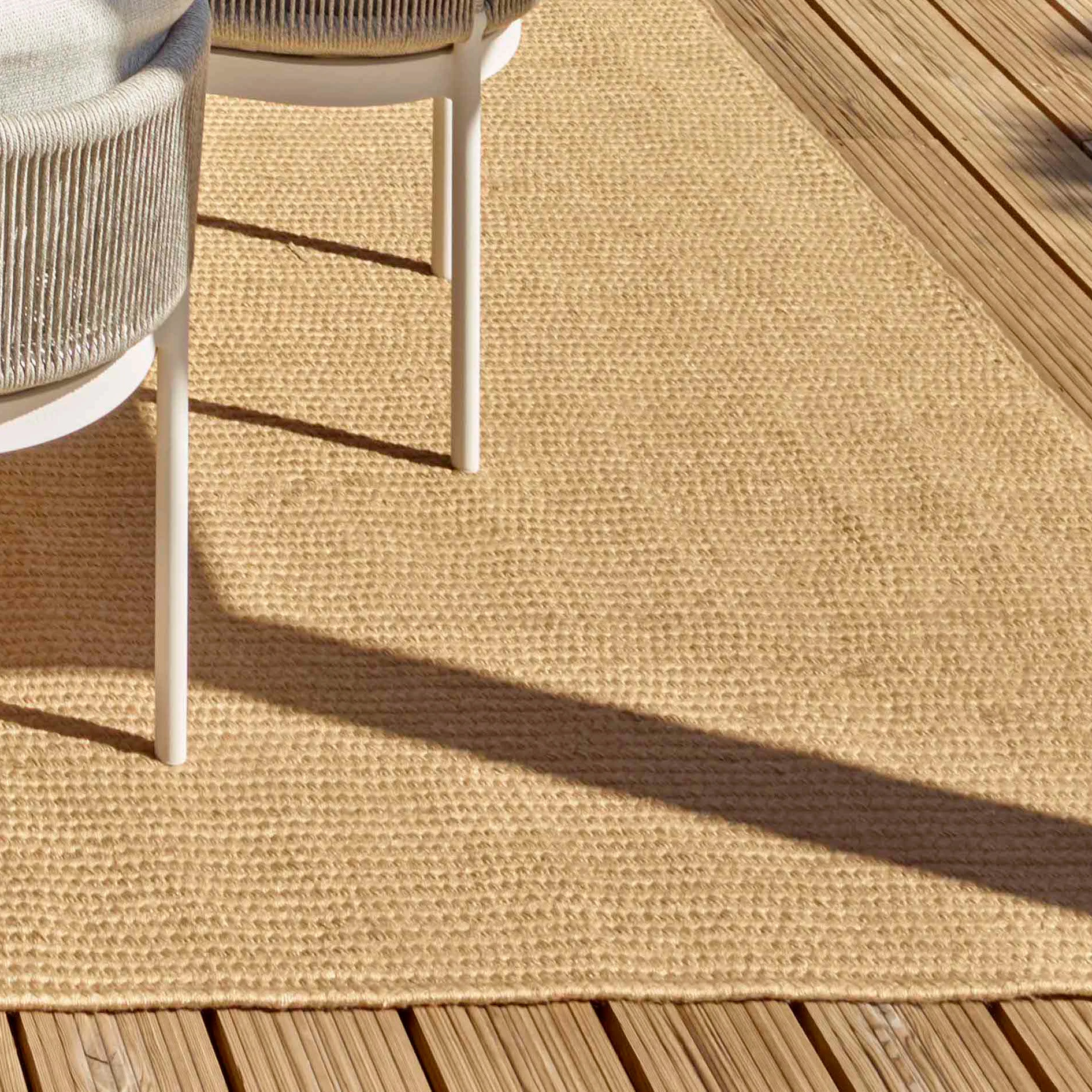 RUGS