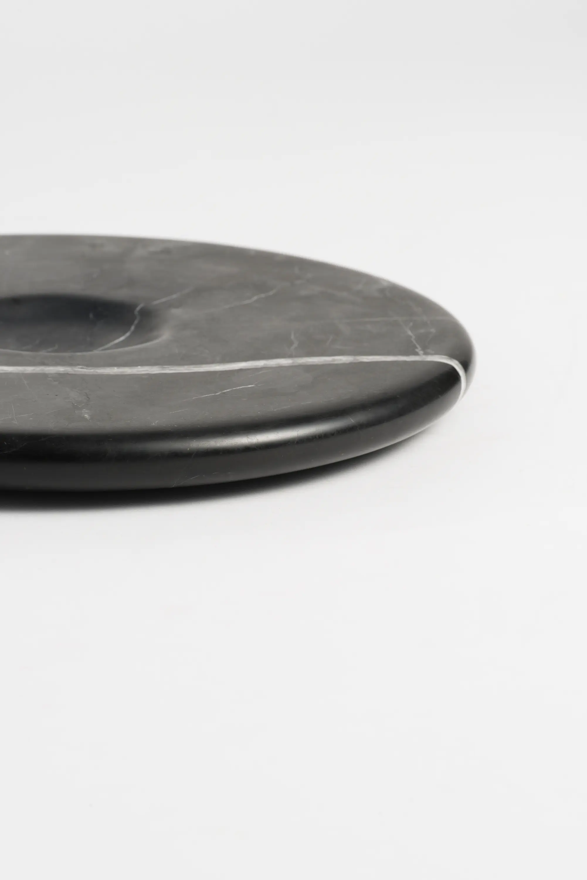 tre product - Moon Plate Black