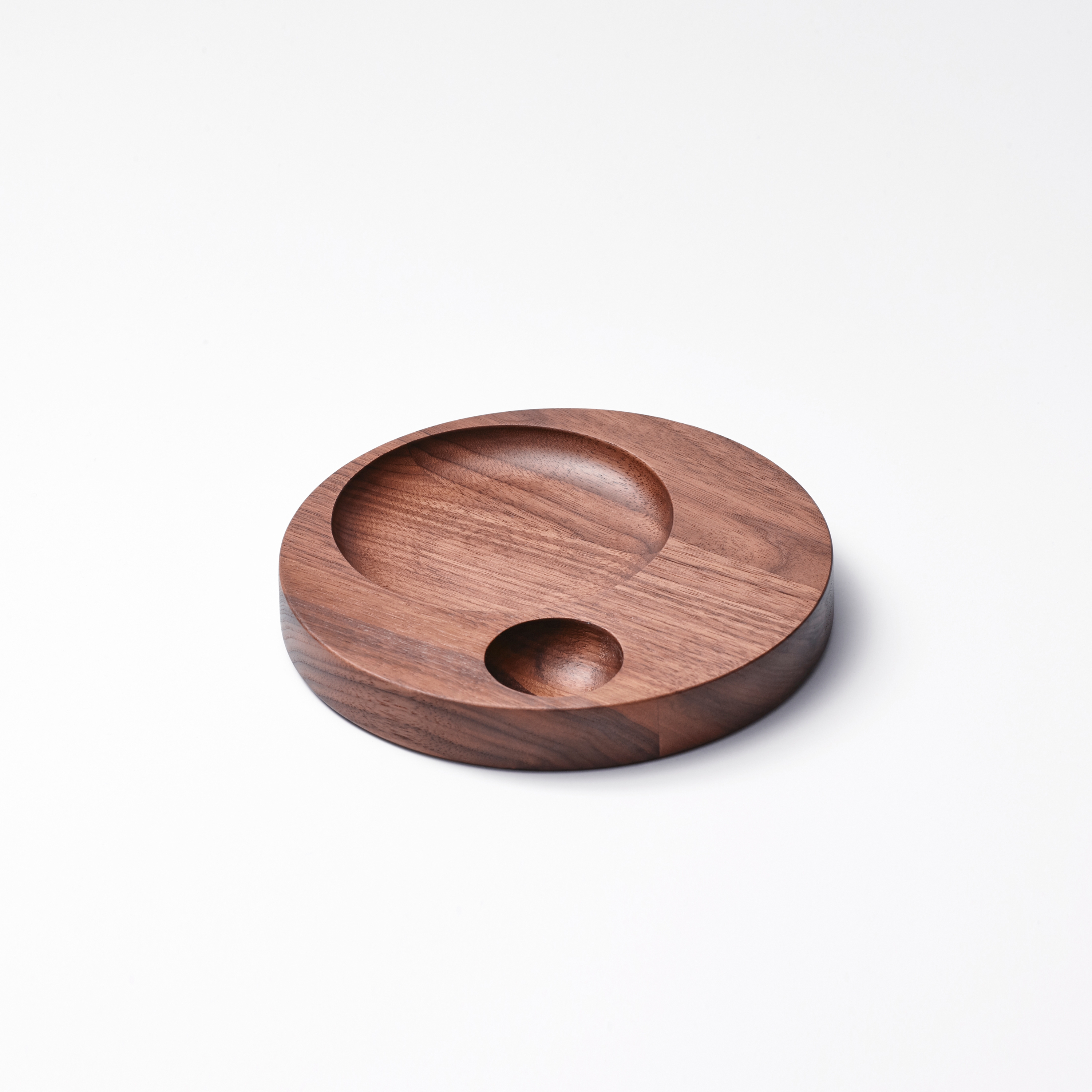Display product Moln Tray Small American Walnut from manufacturer tre product