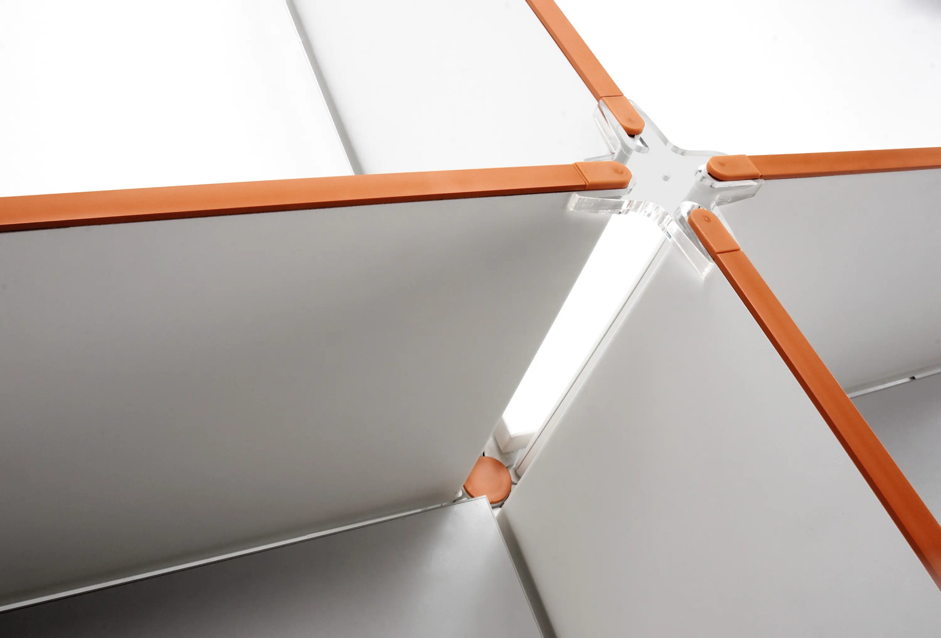 Guialmi - Layer Operative Desking System