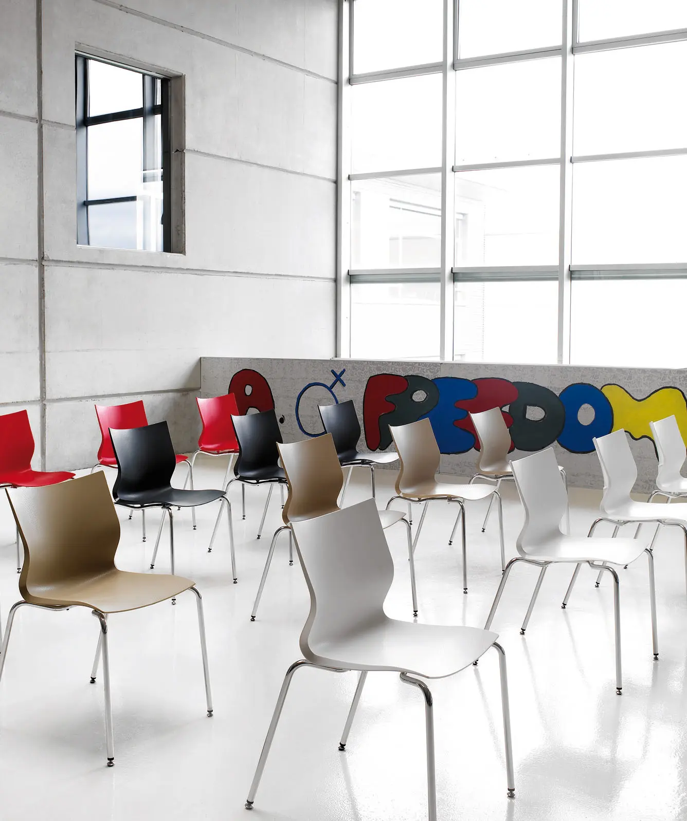 Guialmi - Nina Contract Chair