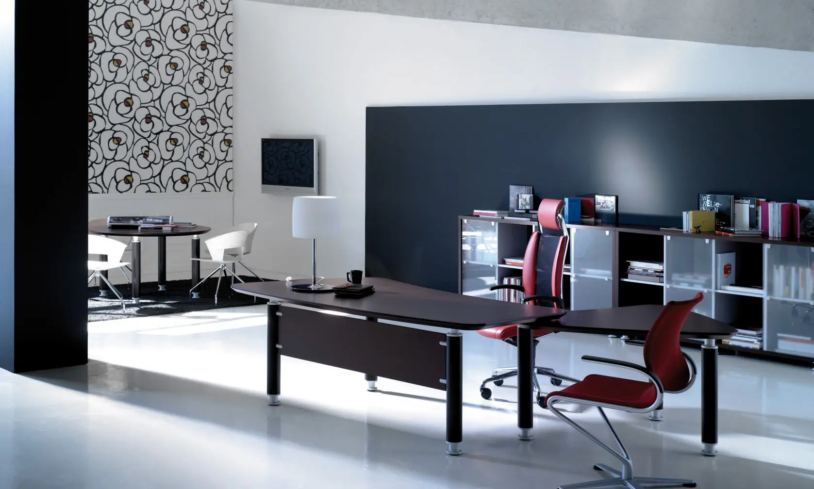 Guialmi - Oceanus Executive Desk