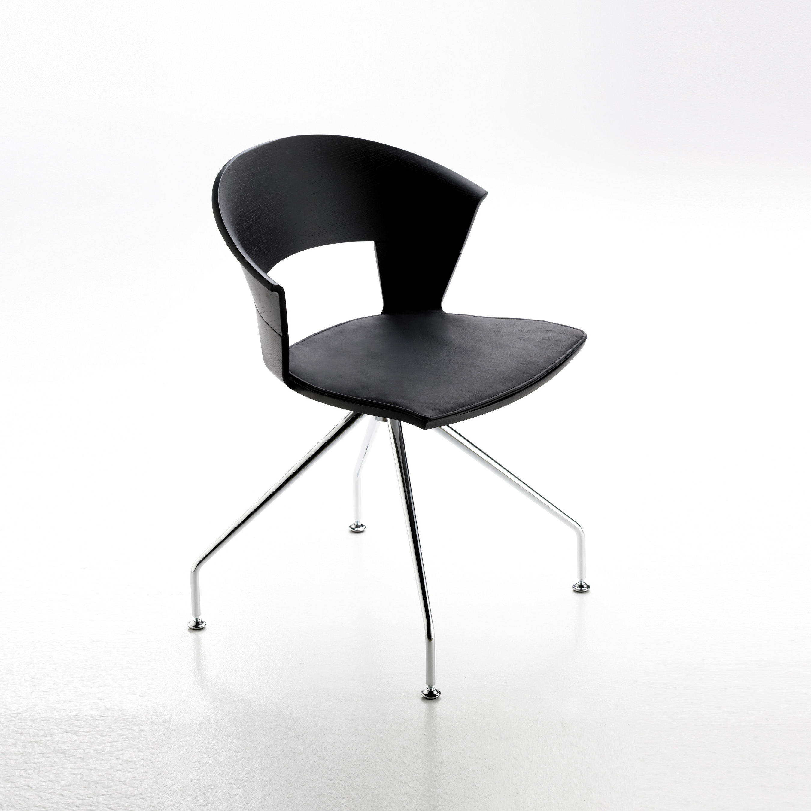 Afficher le produit Basilissa Contract Chair du fabricant Guialmi