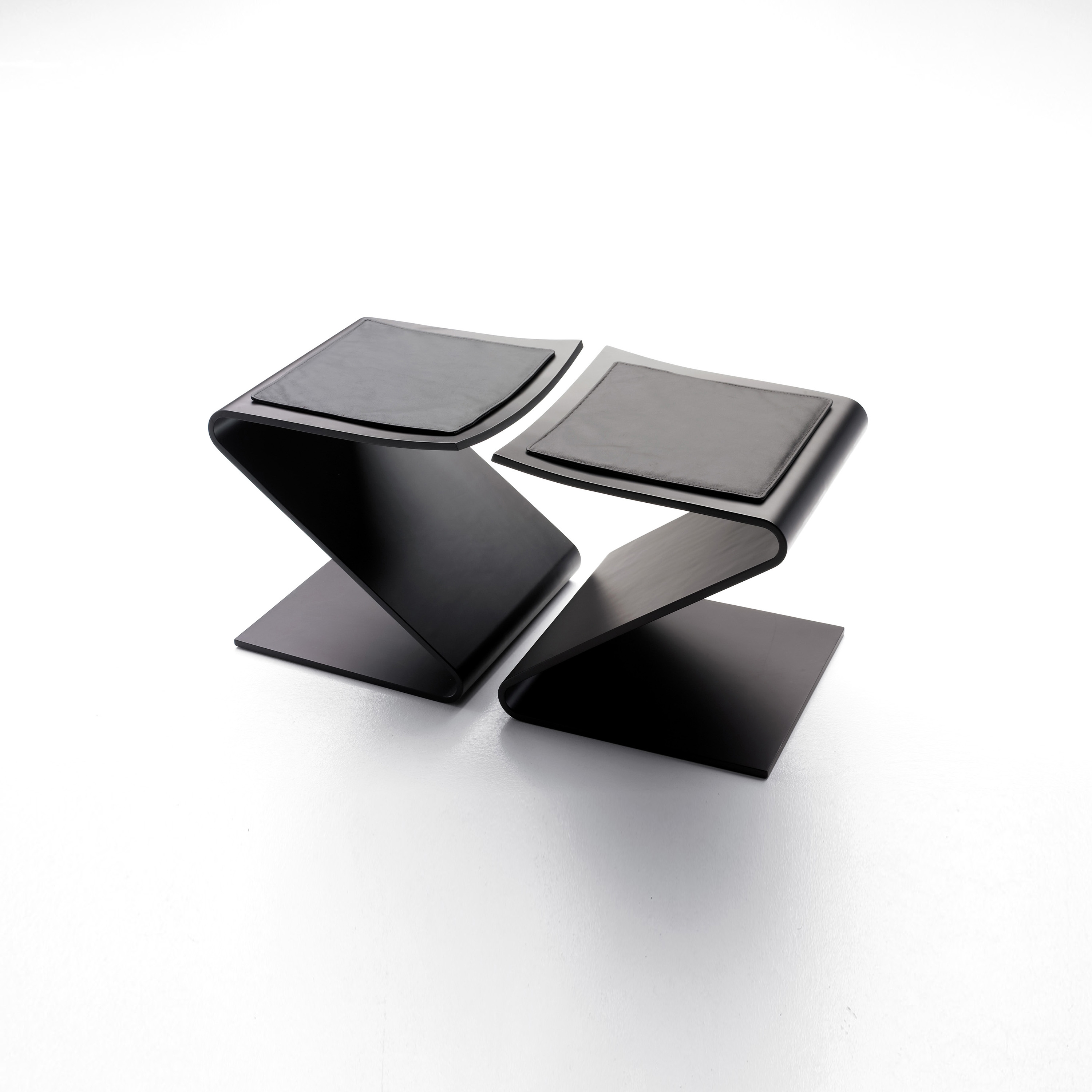 Display product Basilissa Contract Chair from manufacturer Guialmi