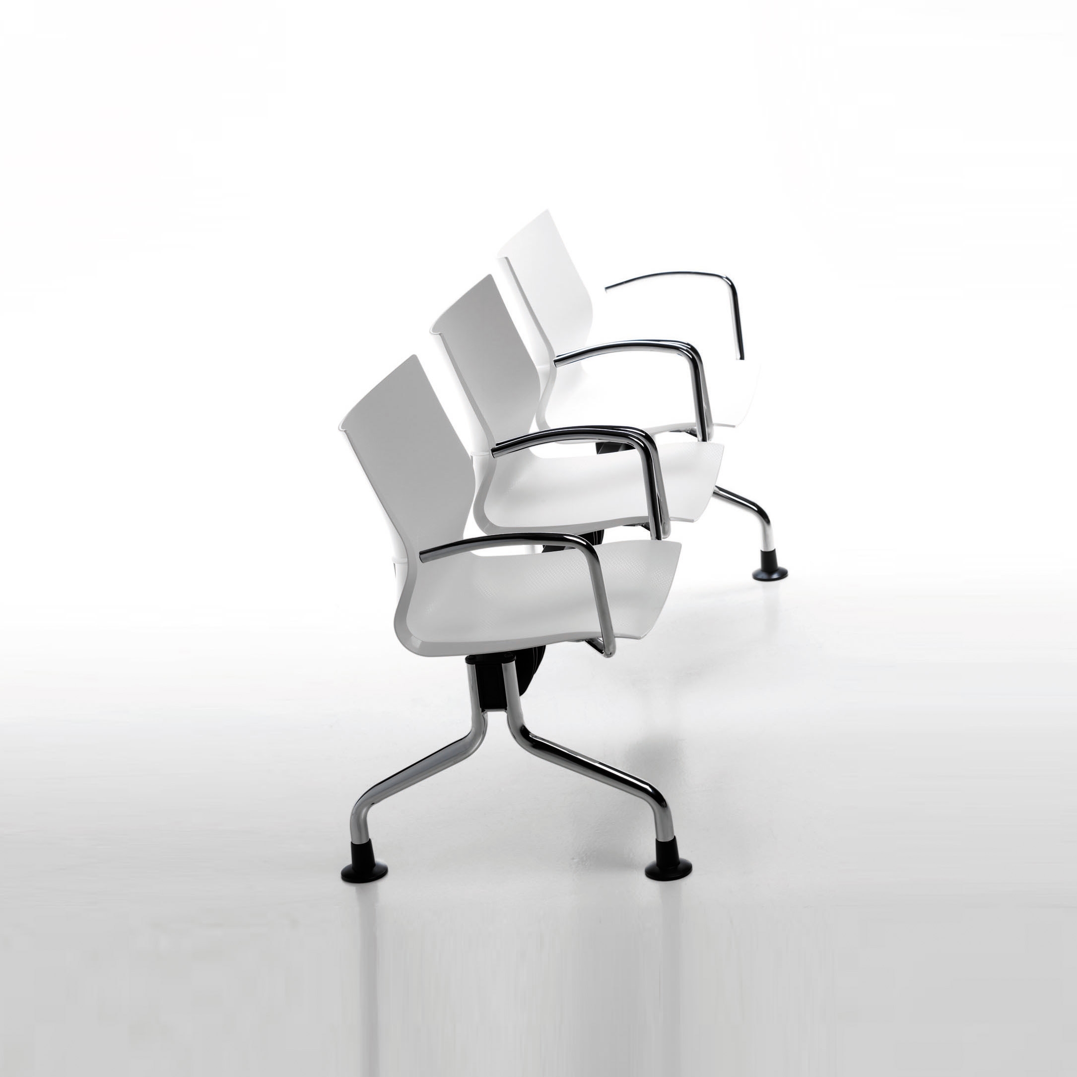 Mostra il prodotto Nina Contract Chair del produttore Guialmi