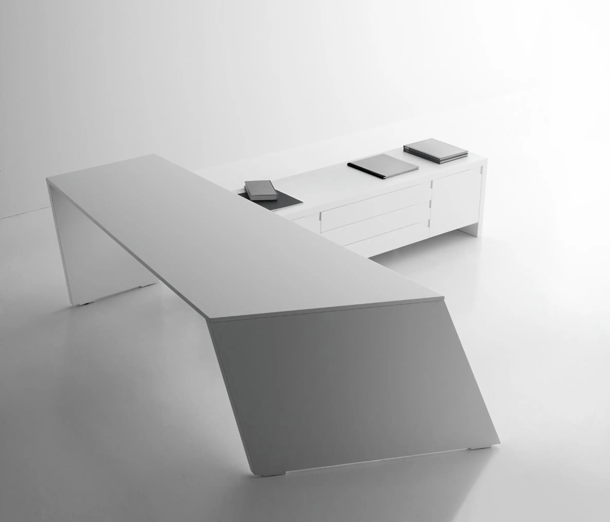 Guialmi - Origami Executive Desk