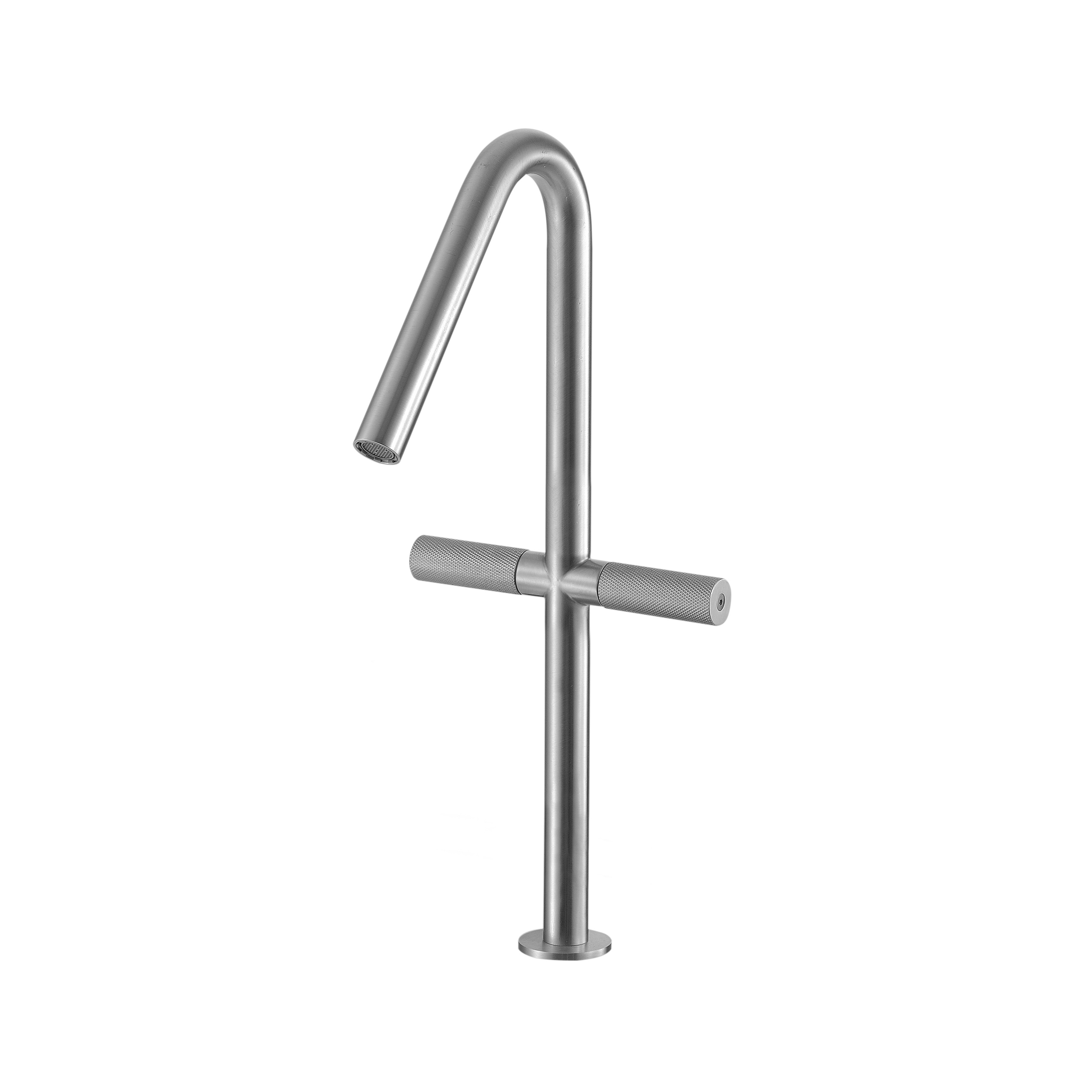 Mostra il prodotto Sense 22 mm two-lever basin mixer 390, both-sides del produttore CONTI+