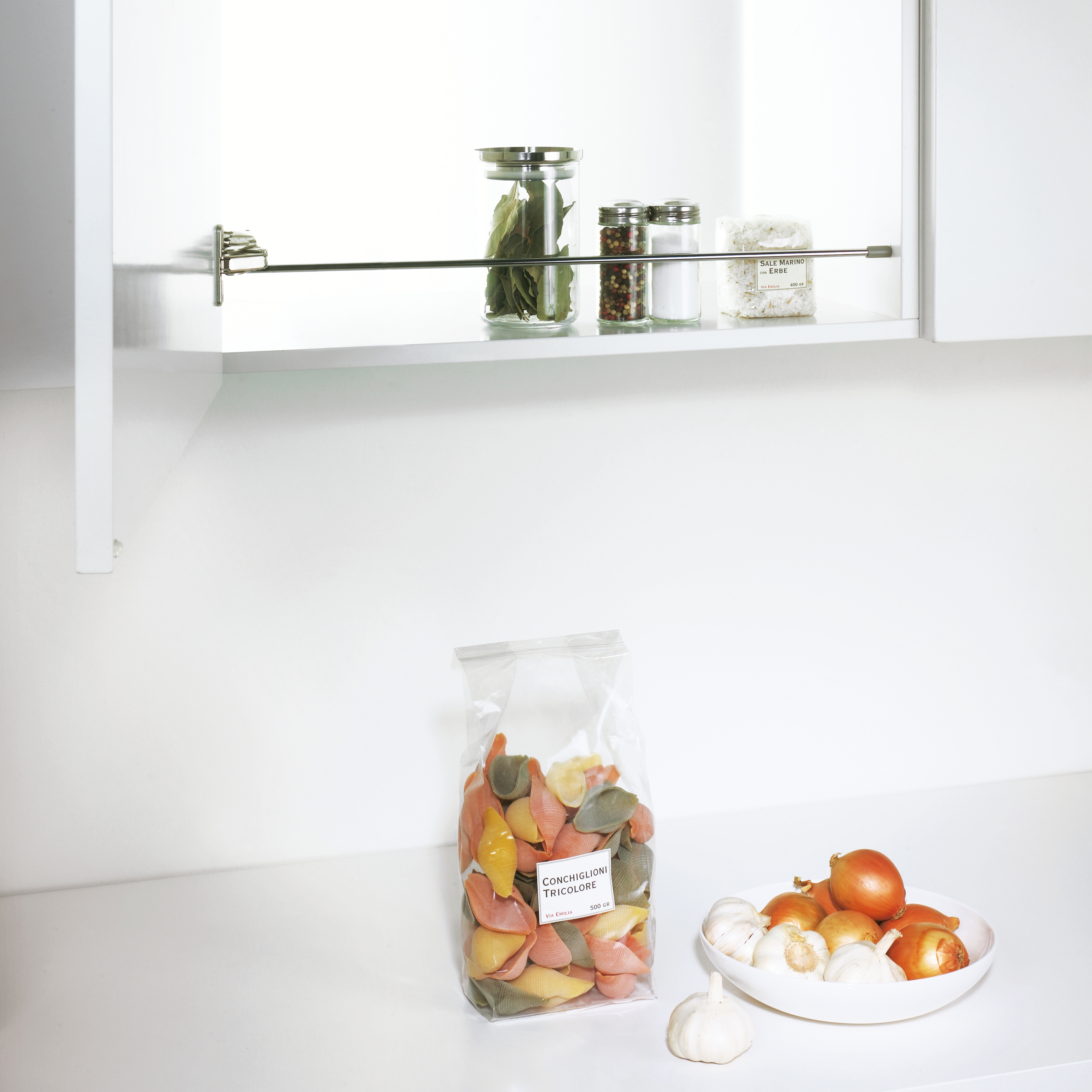 Display product Spica Shelf Rail from manufacturer peka-system