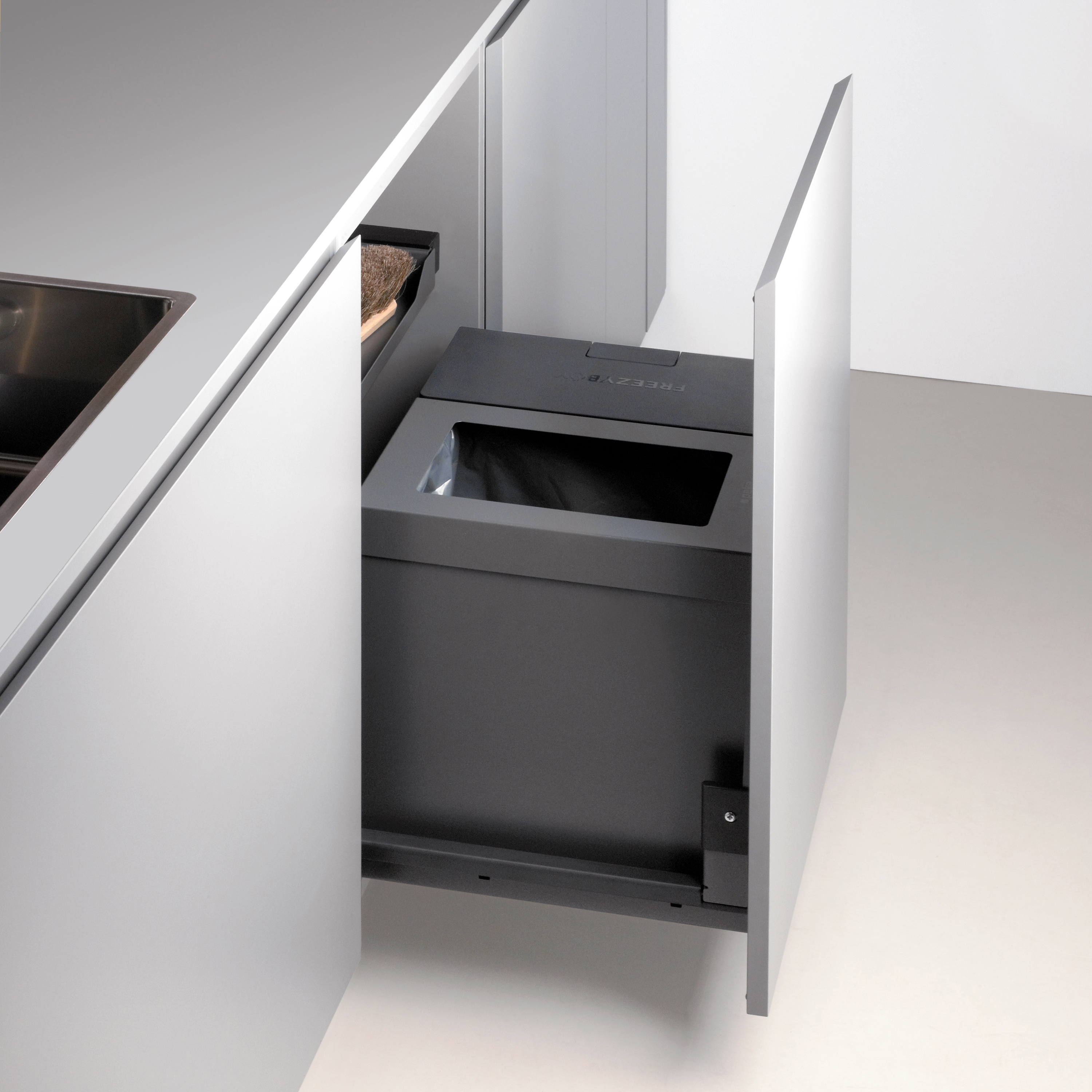 Mostra il prodotto Sistema di Rifiuti Oeko Freezyboy Complet del produttore peka-system