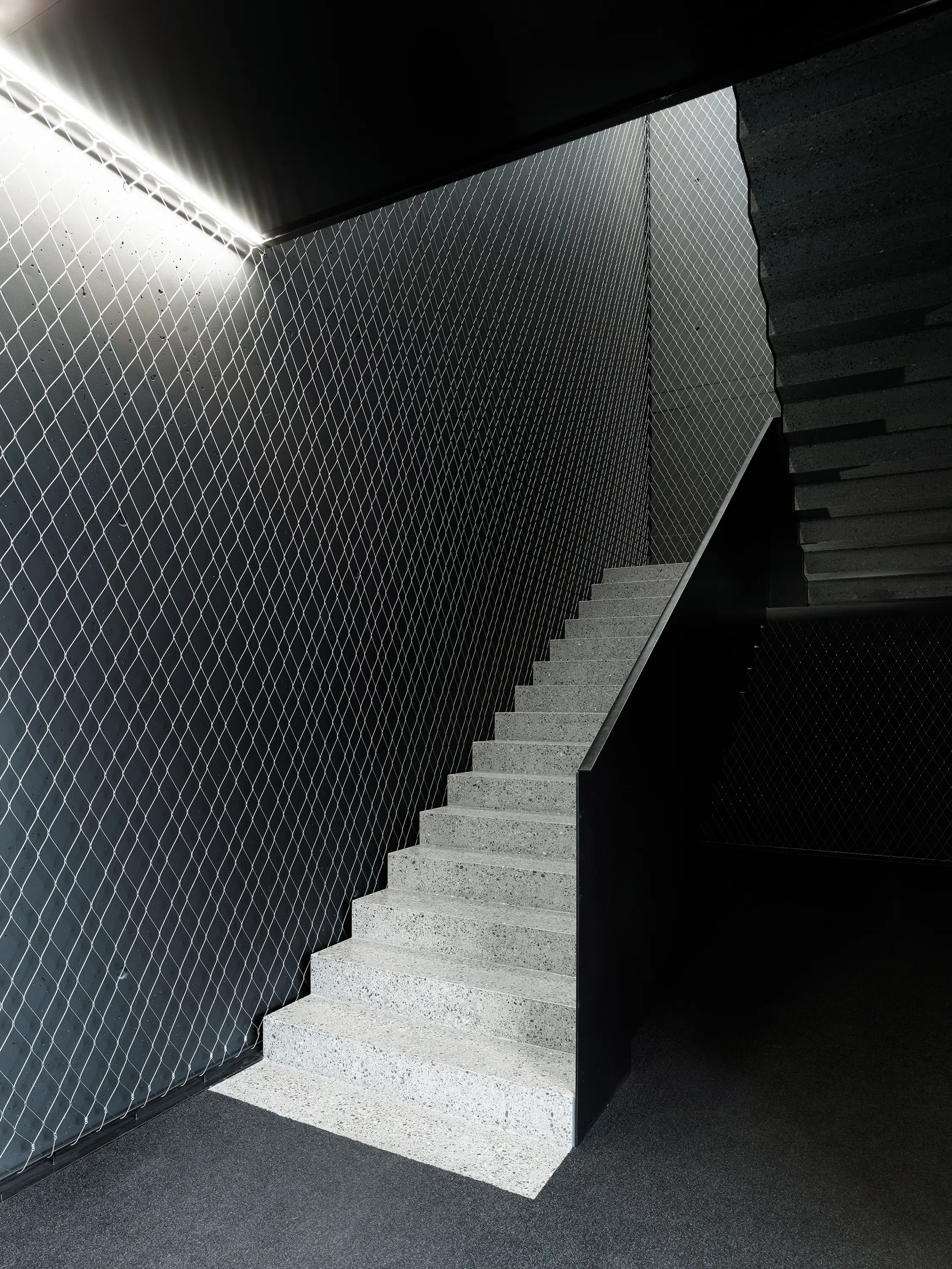 gallery-slide-0