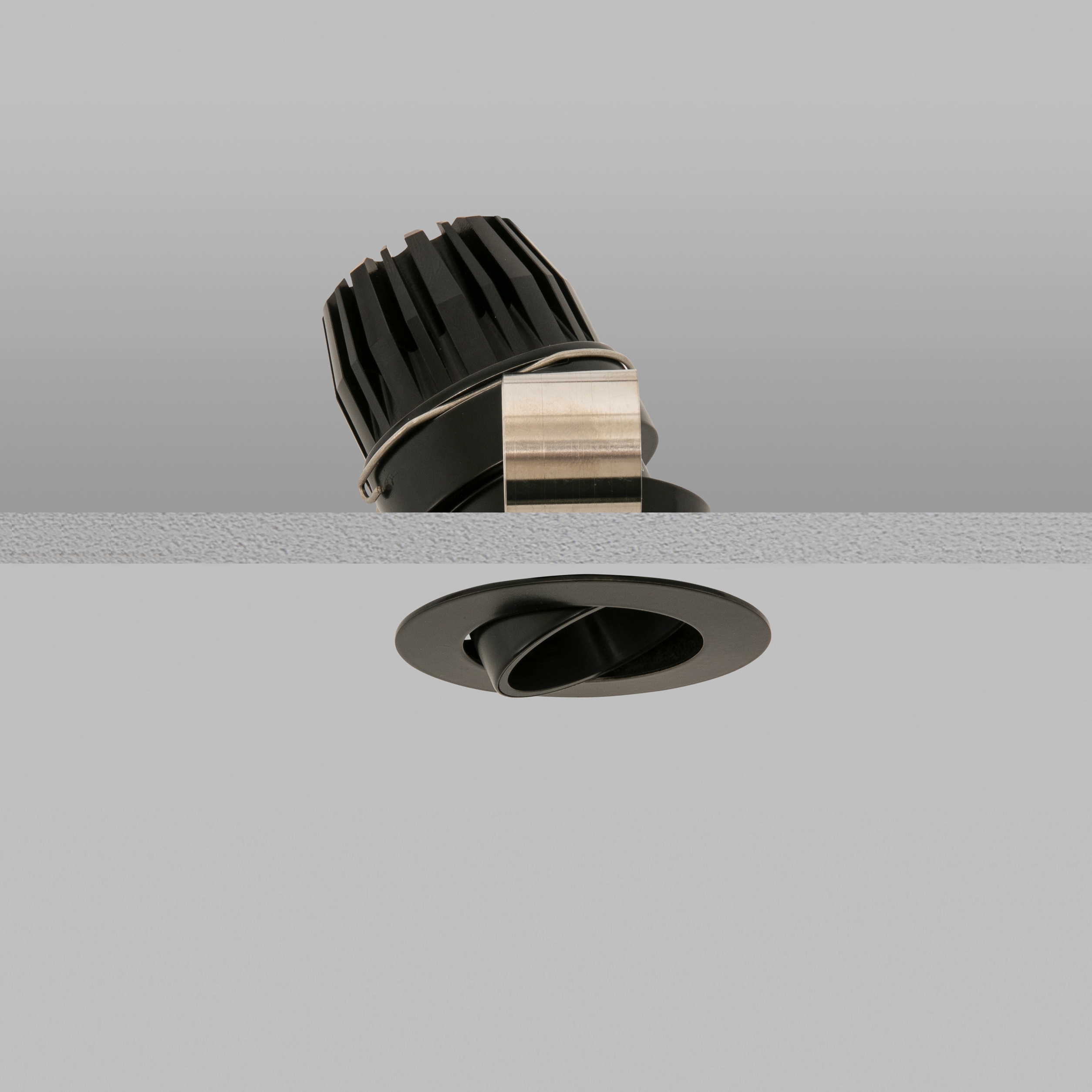 Afficher le produit Polespring 40 Black Wide 2700K du fabricant John Cullen Lighting