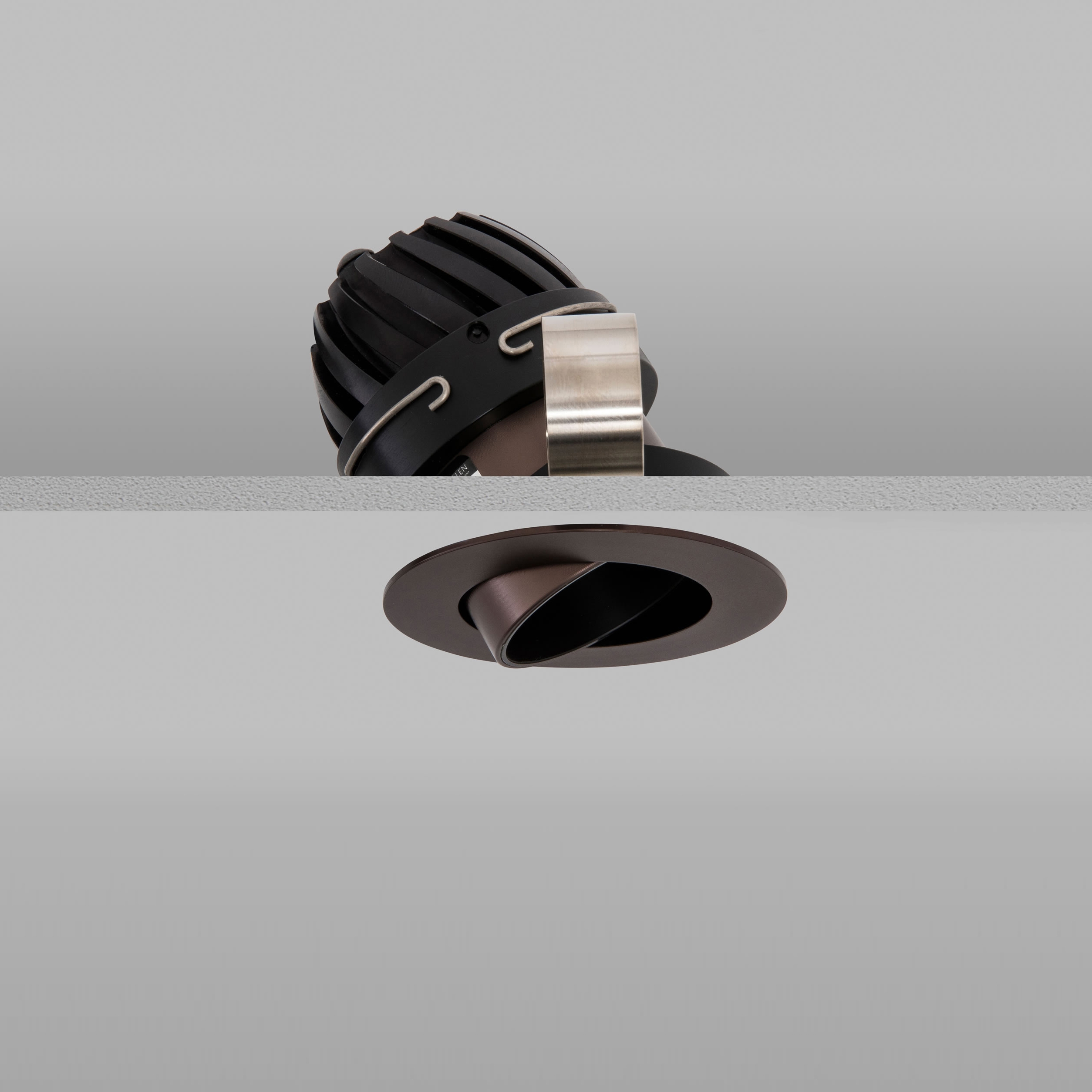 Polespring 50 Bronze Medium 2700K