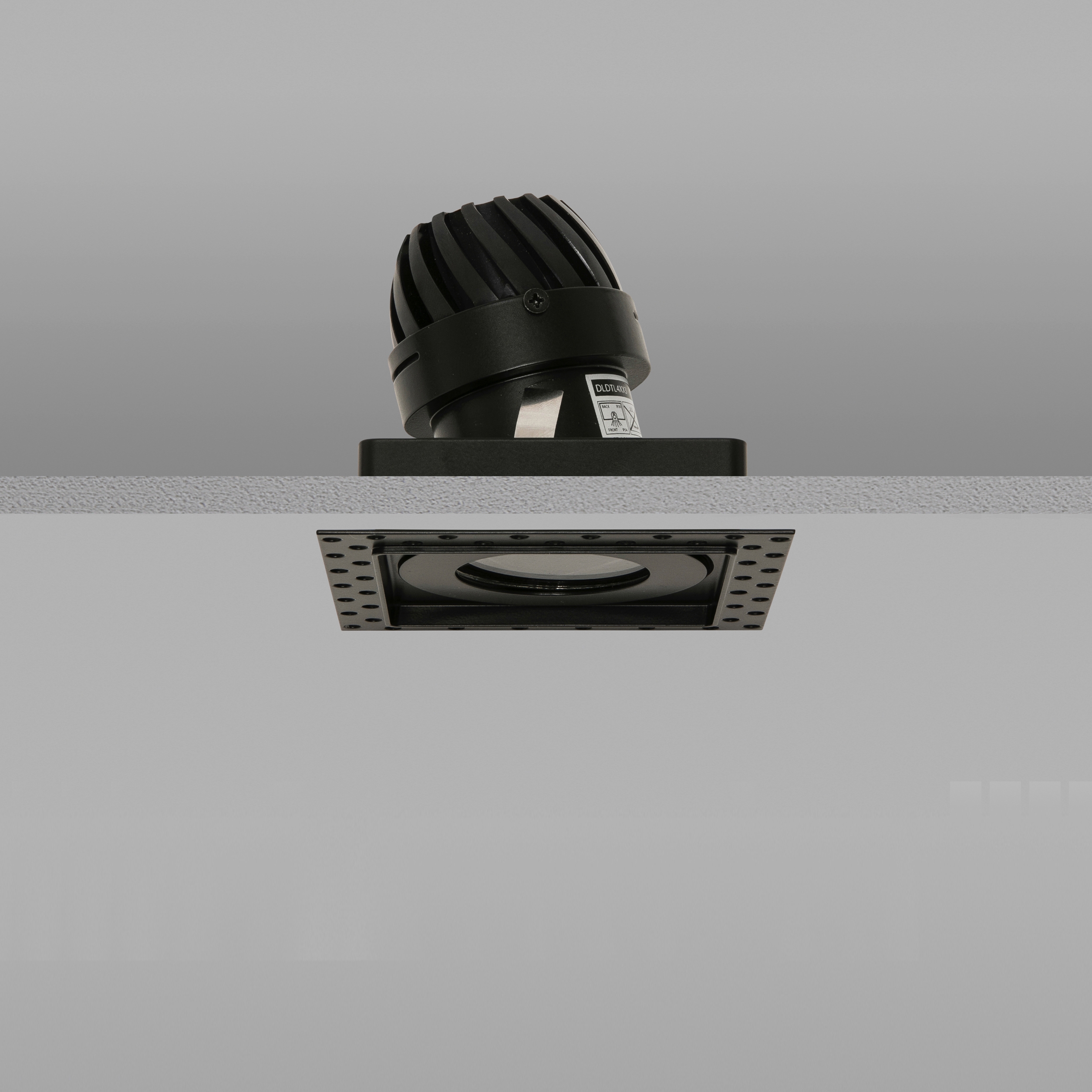 Vertoon produk Square Trimless 50 Black Medium 2700K van vervaardiger John Cullen Lighting