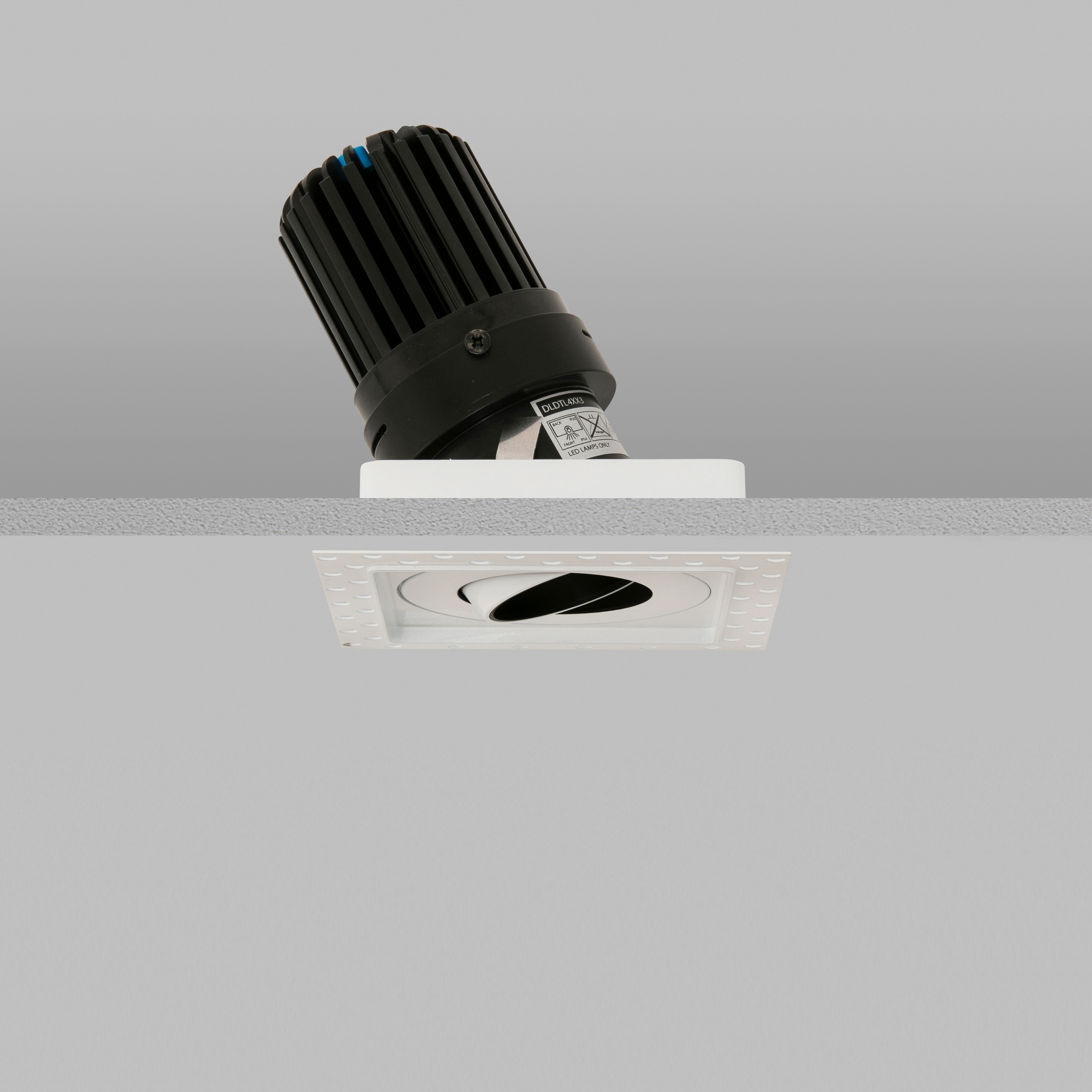 Display product Square Trimless 50+ RAL Match Narrow 3000K from manufacturer John Cullen Lighting