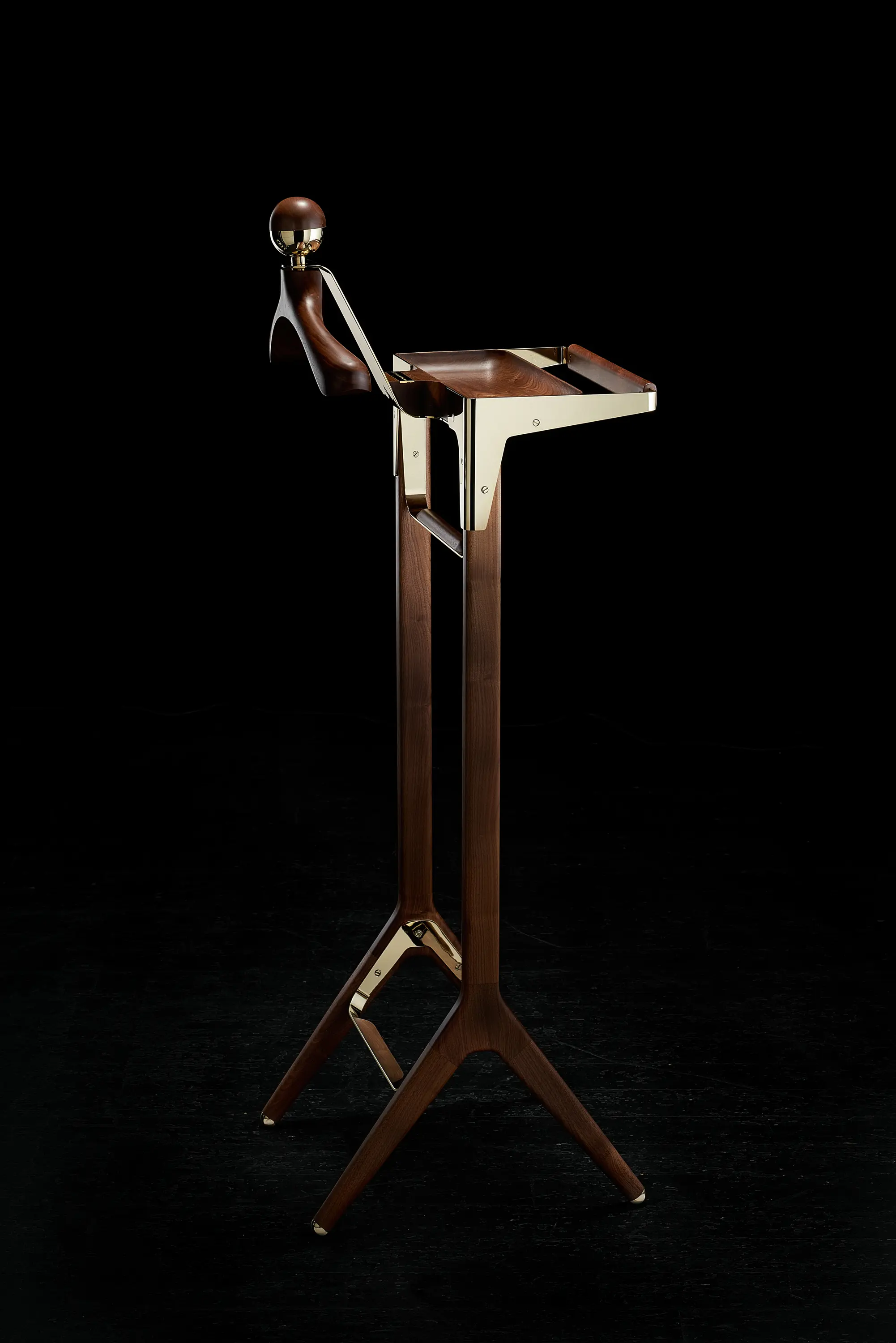 Honorific - The Classical Valet Stand