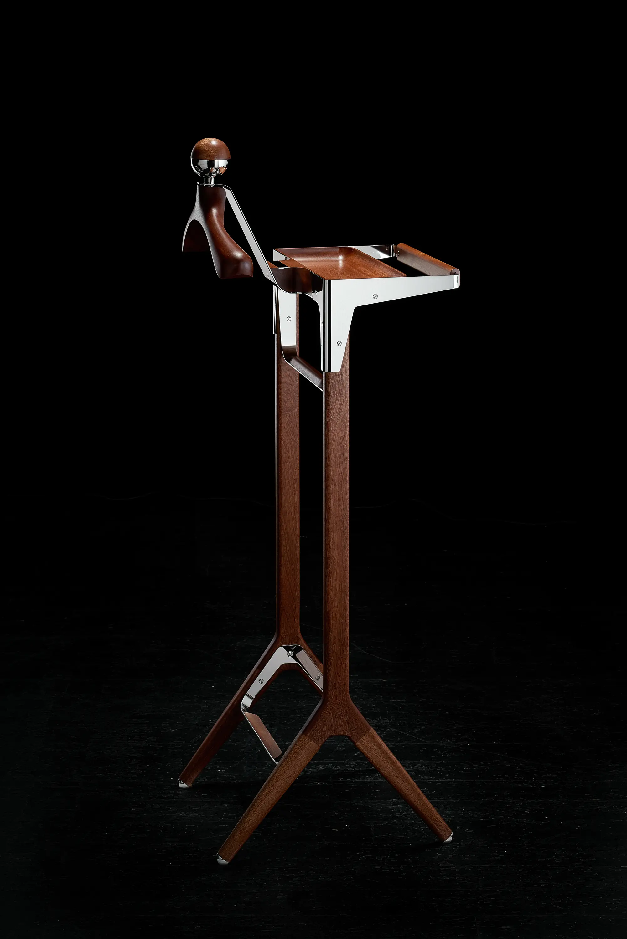 Honorific - The Classical Valet Stand SS