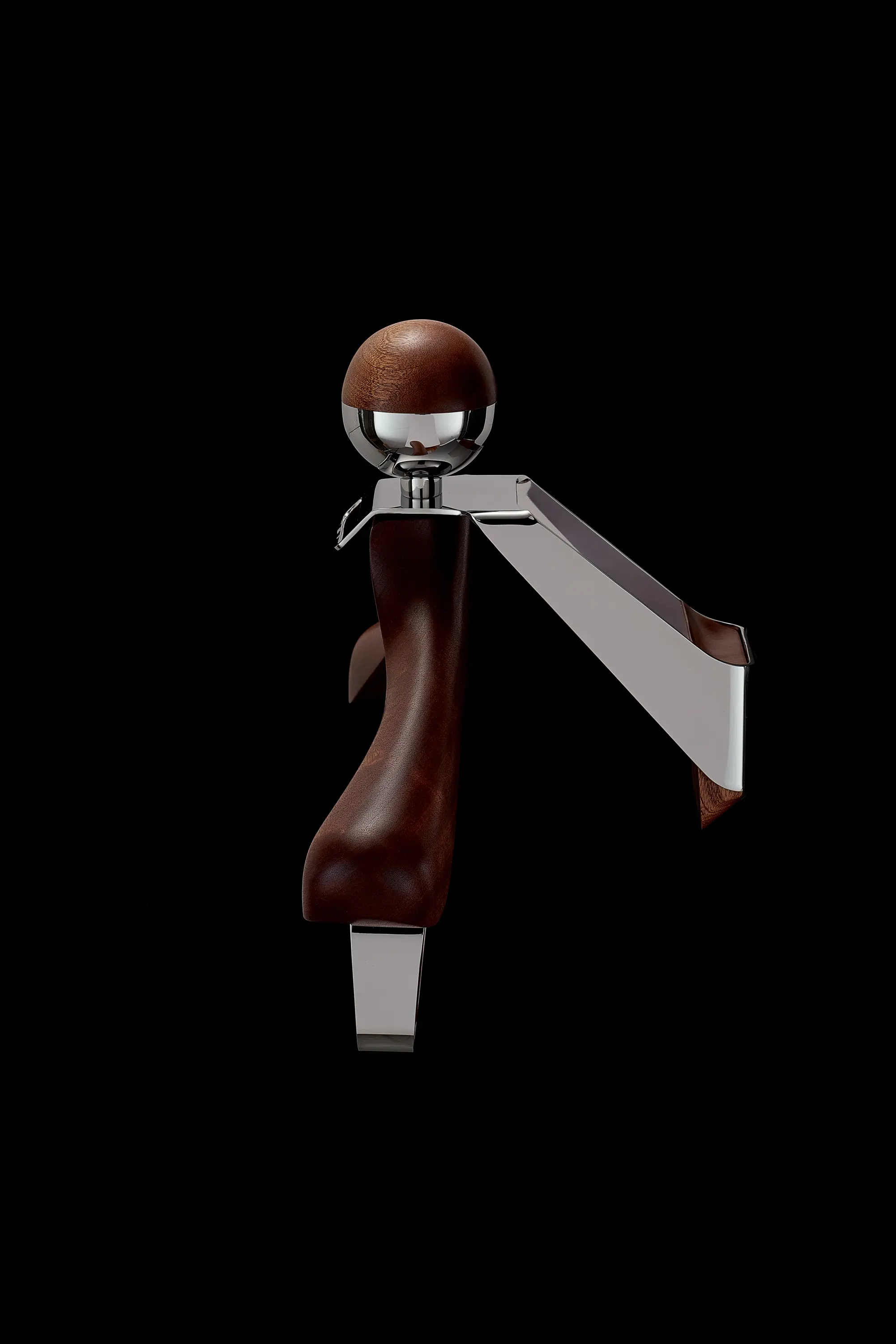 Honorific - The Wall Mounted Valet
