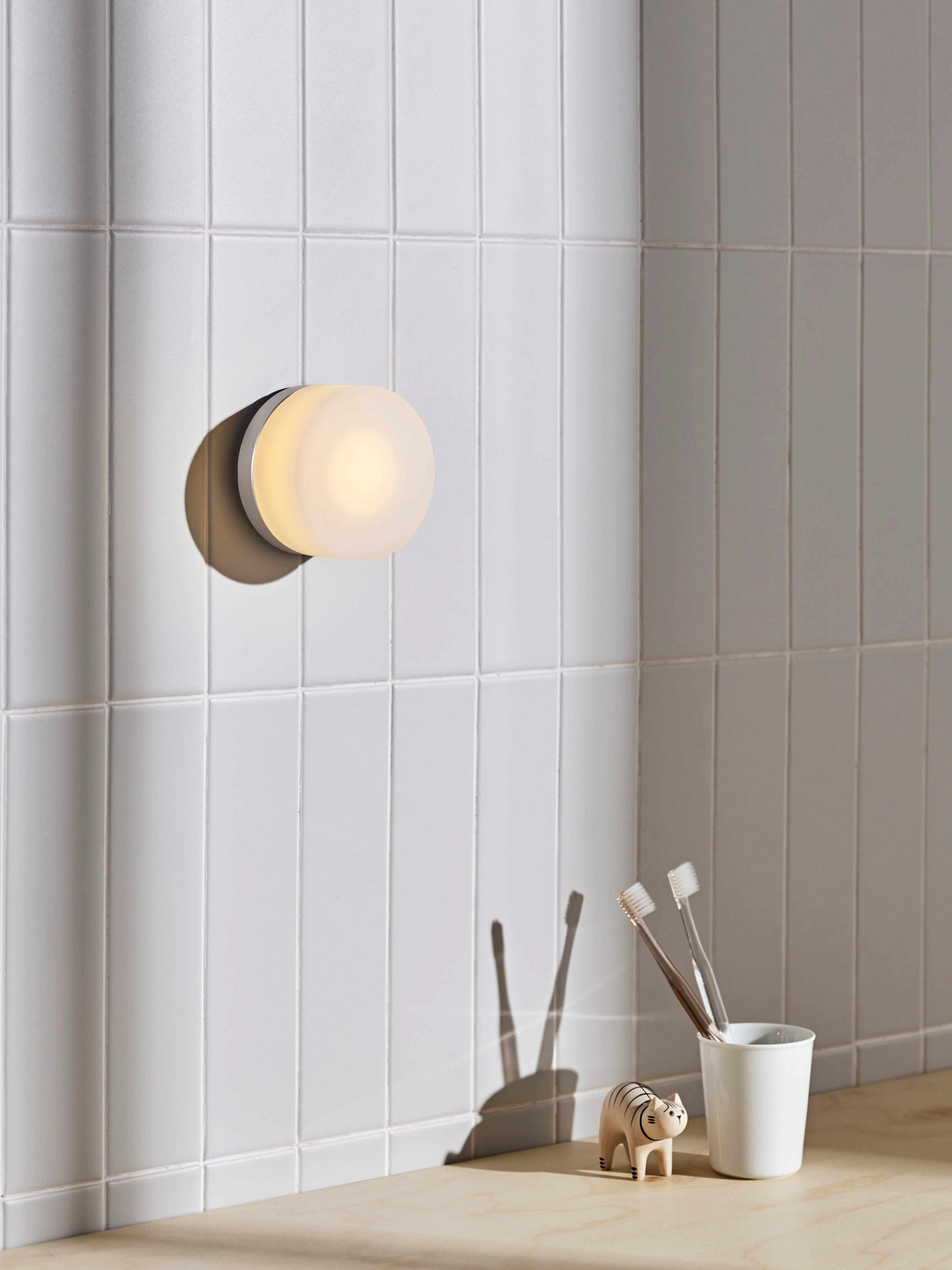 Hand & Eye Studio - Poly Gold