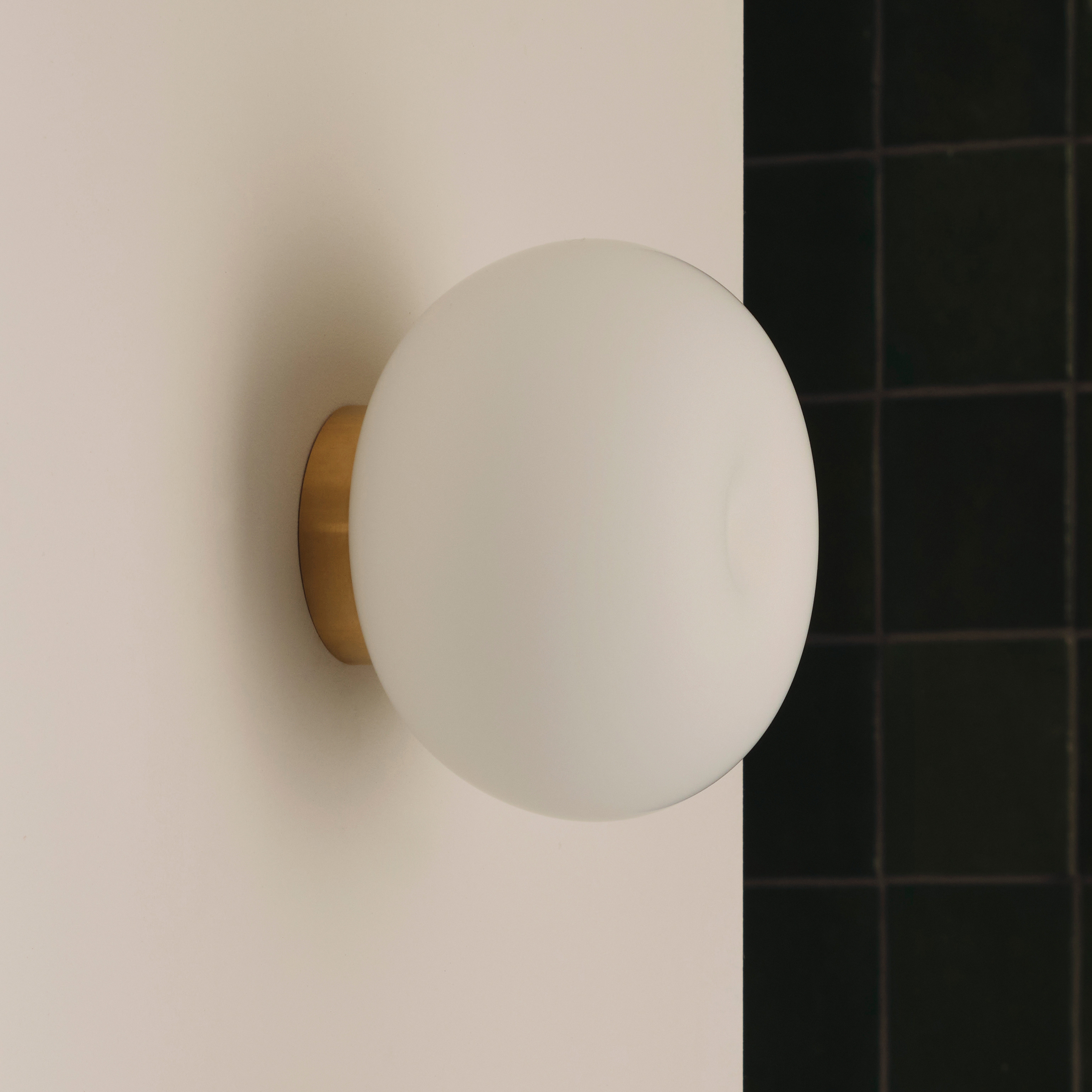Display product Melina Wall (opal matt glass) from manufacturer Hand & Eye Studio
